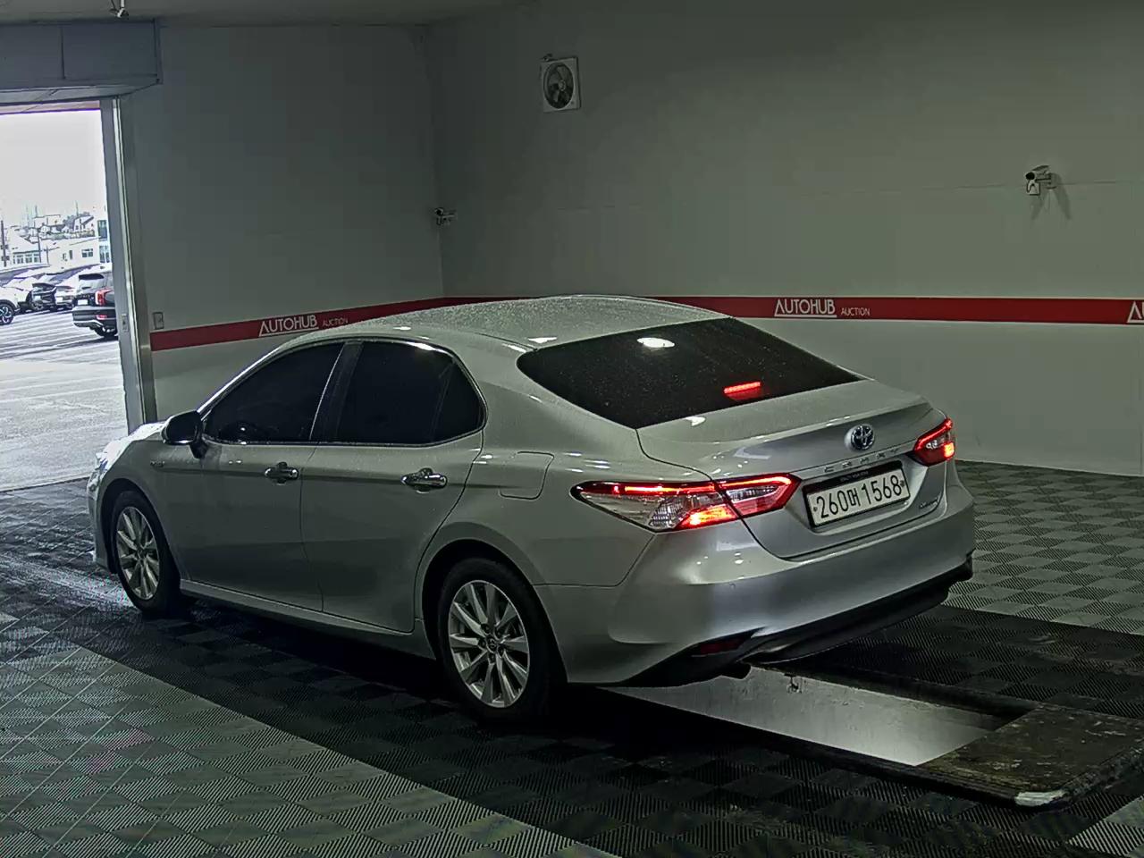 2021 - toyota camry