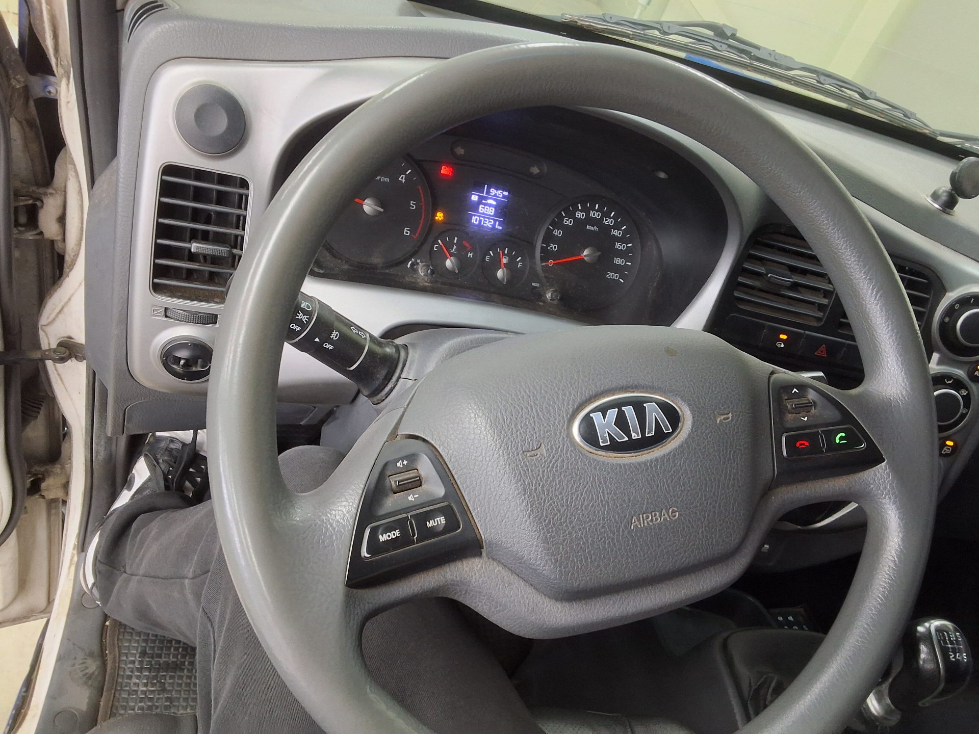 2018 - kia bongo