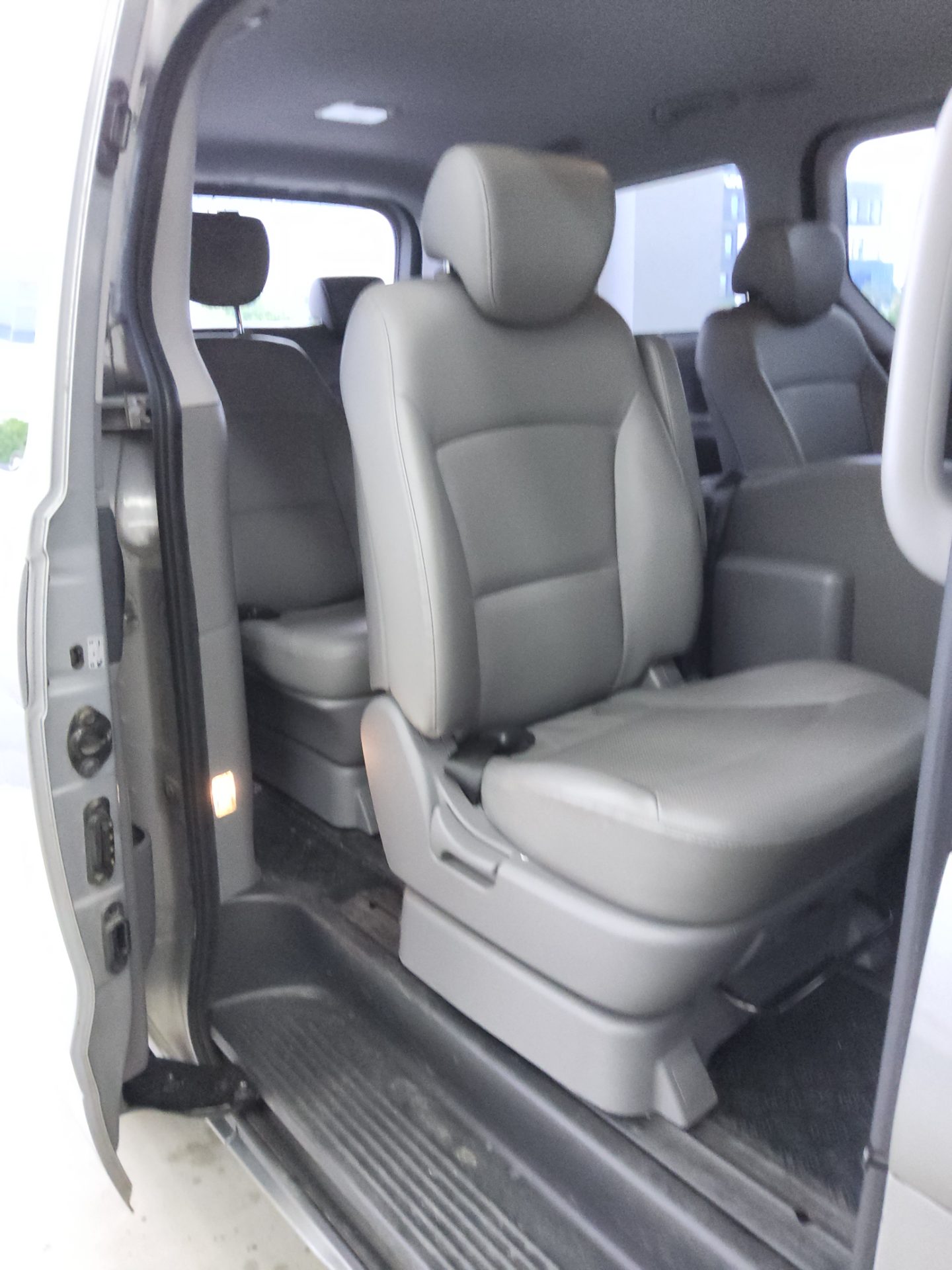 2018 - hyundai grand starex