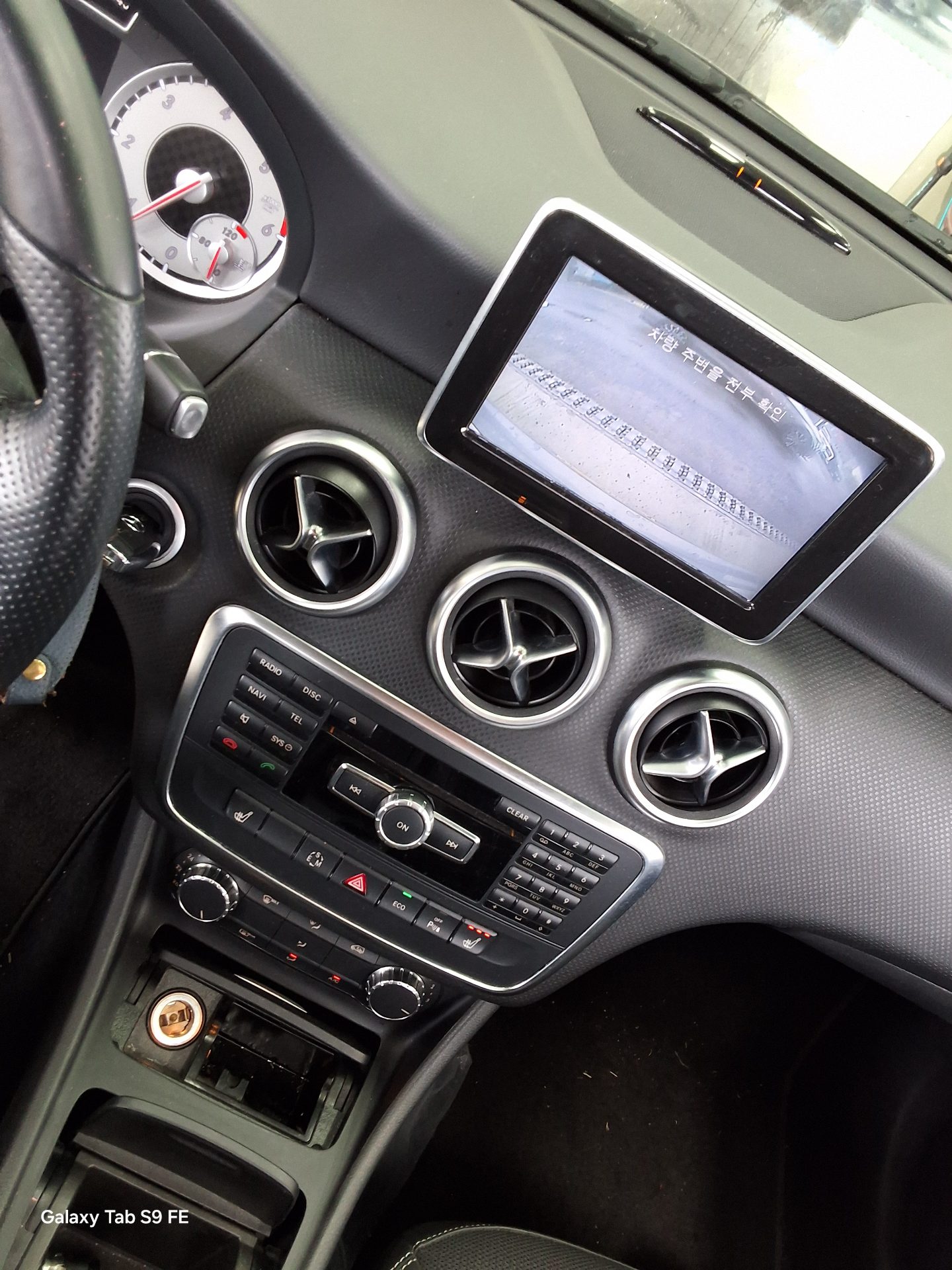 2014 - mercedes-benz a200