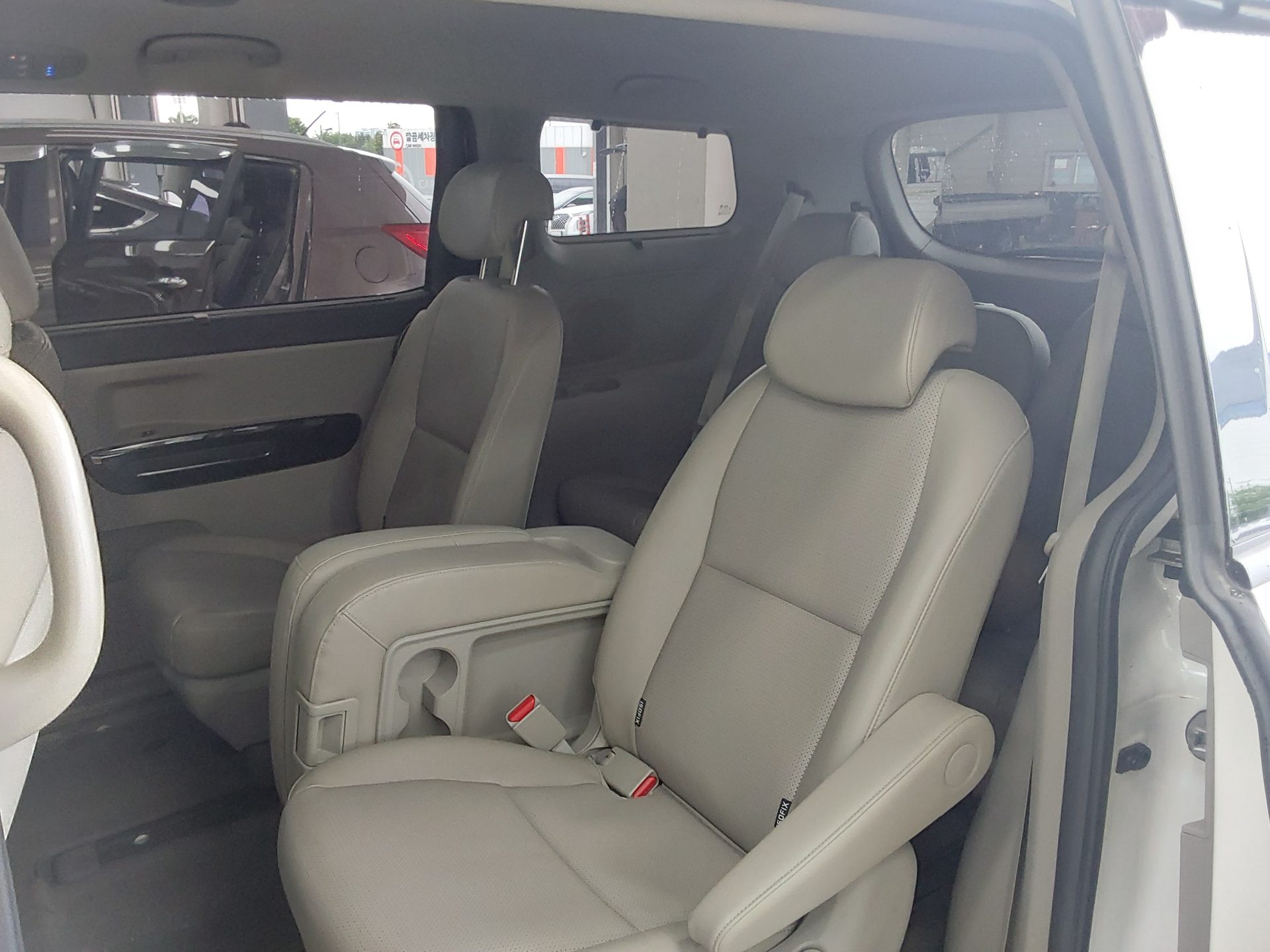 2019 - kia carnival