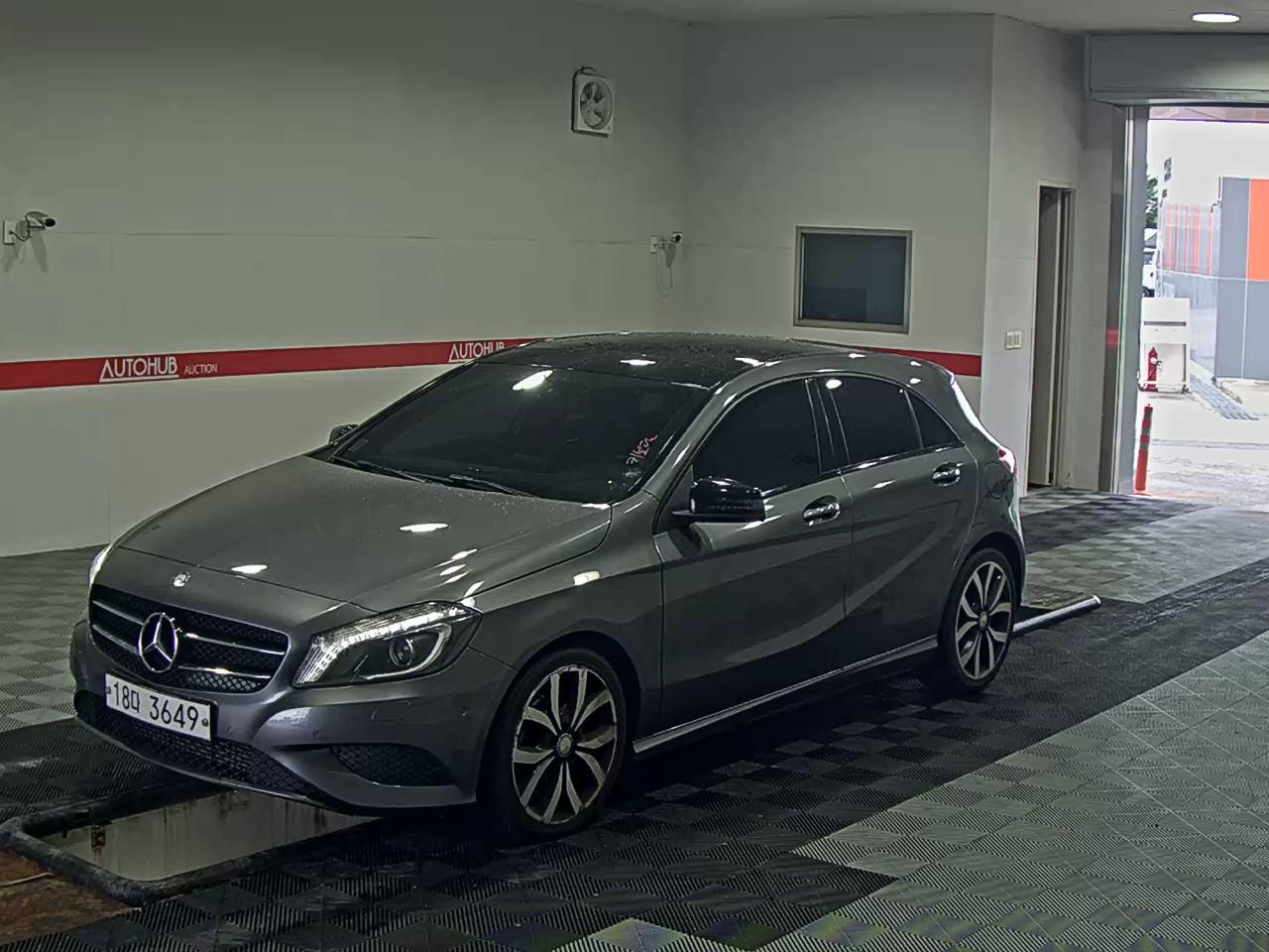 MERCEDES-BENZ A-CLASS (3RD GEN) A200 CDI NIGHT