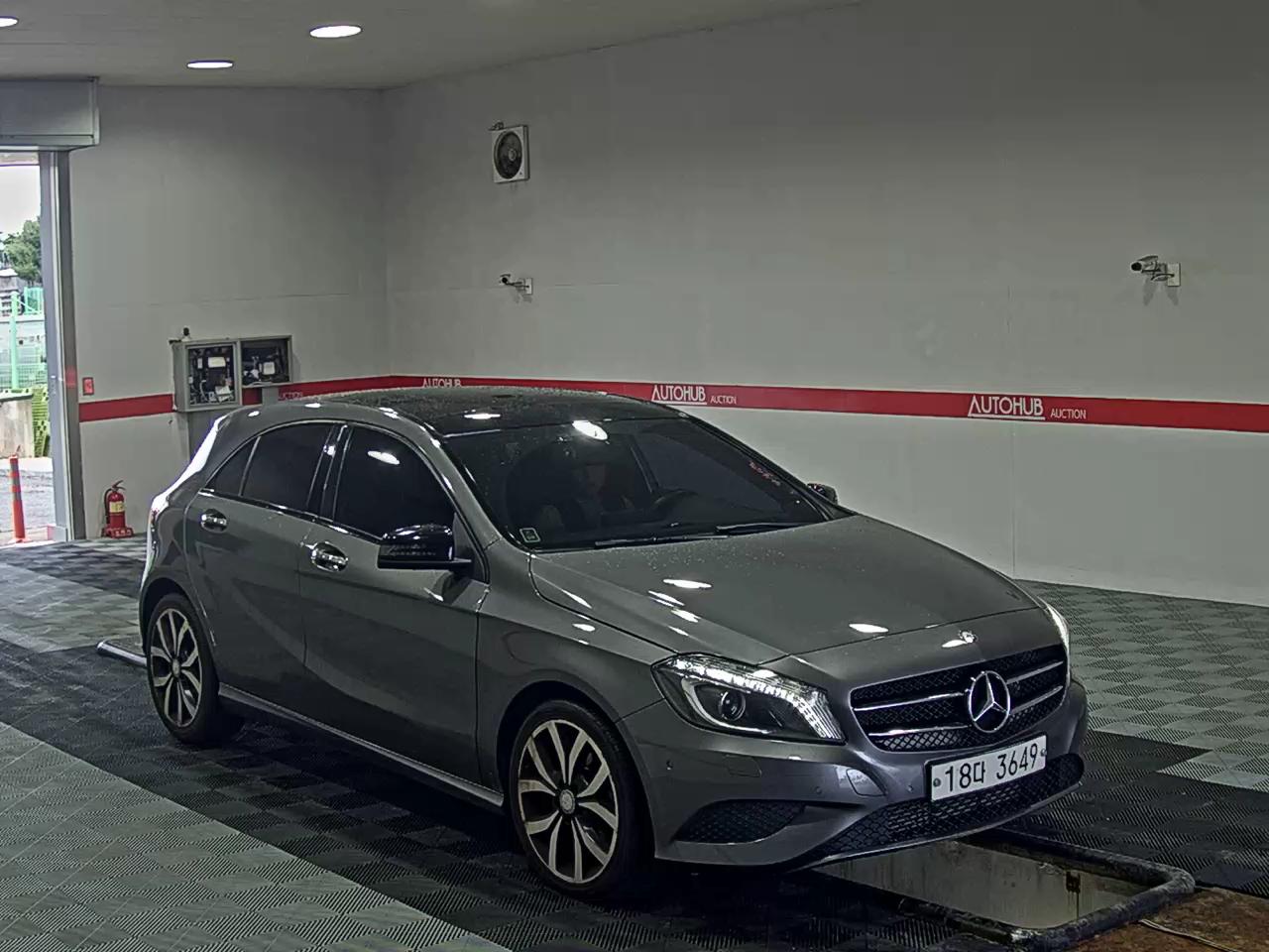 2014 - mercedes-benz a200