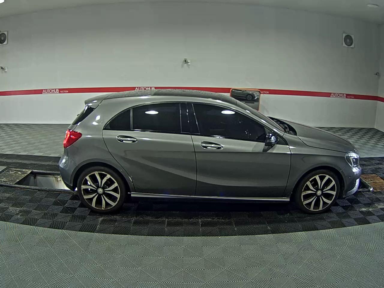 2014 - mercedes-benz a200