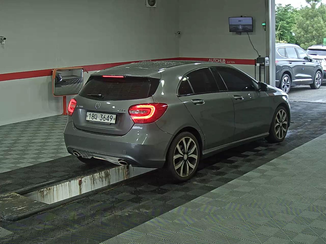 2014 - mercedes-benz a200
