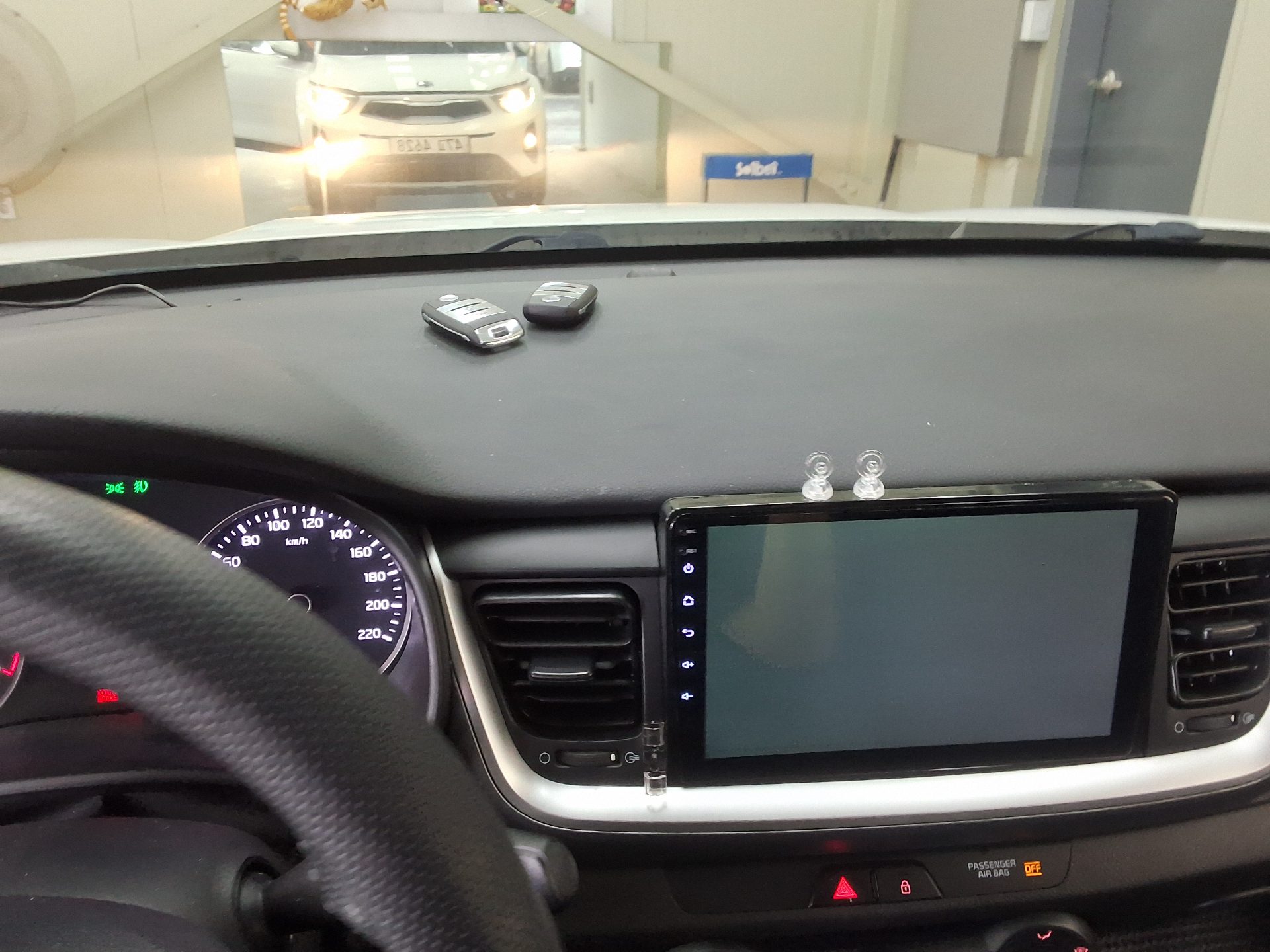 2018 - kia stonic