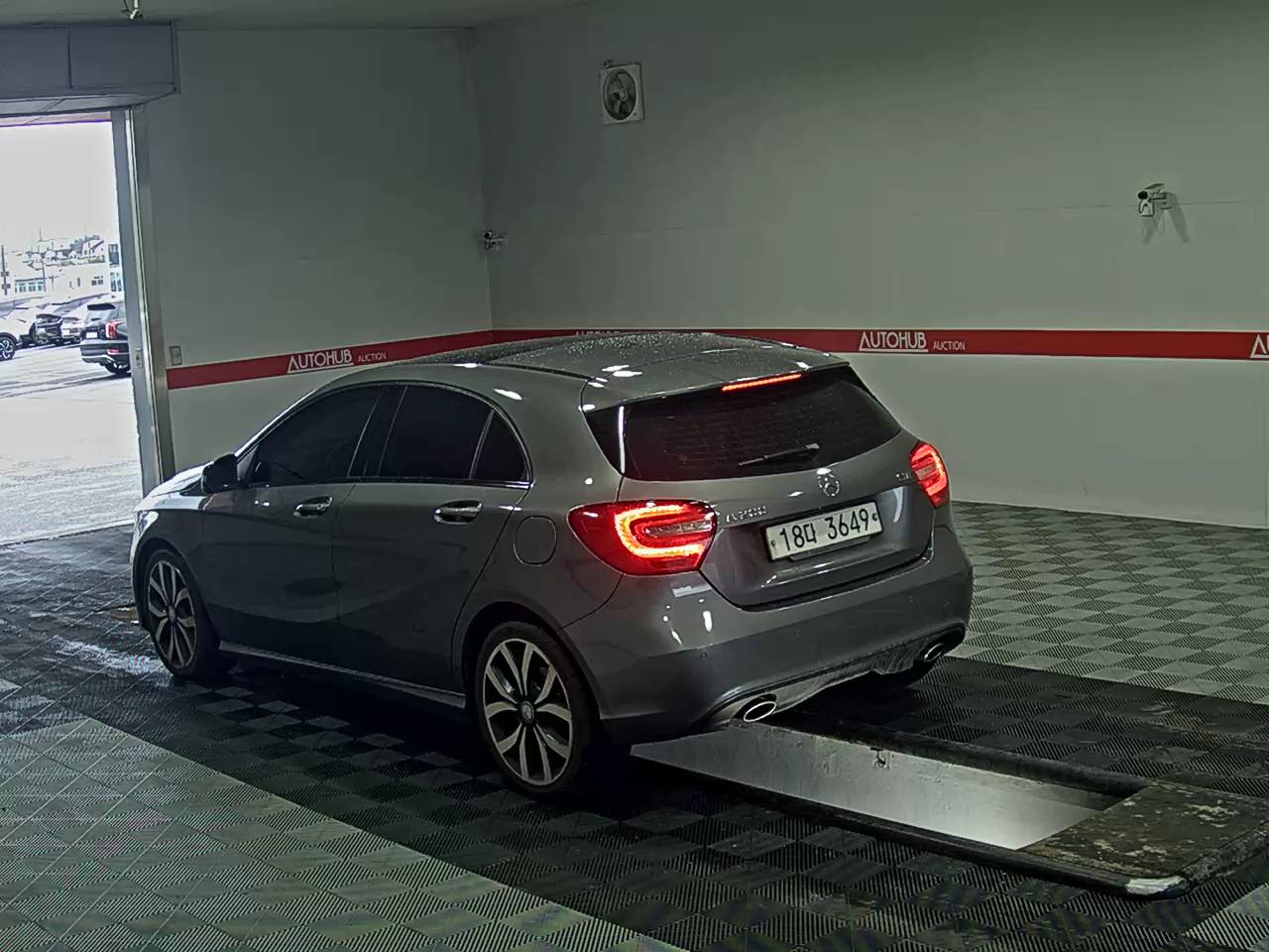 2014 - mercedes-benz a200