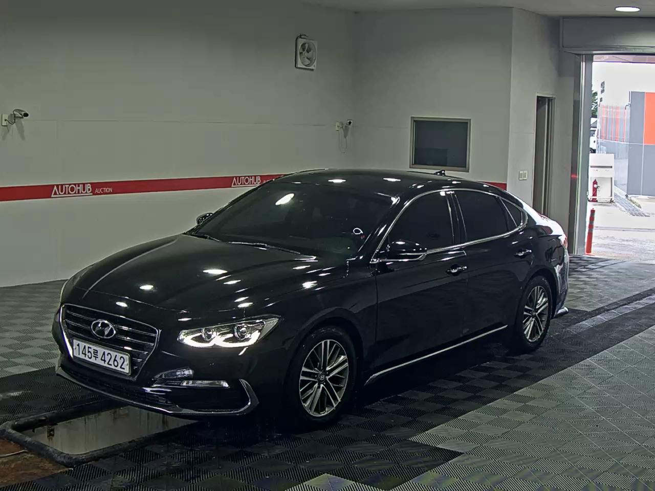 HYUNDAI GRANDEUR GDi