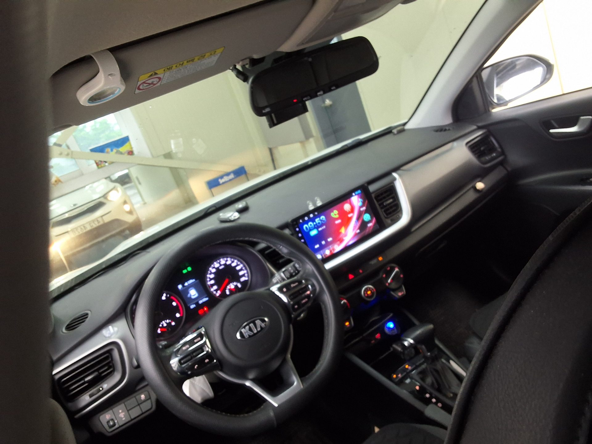 2018 - kia stonic