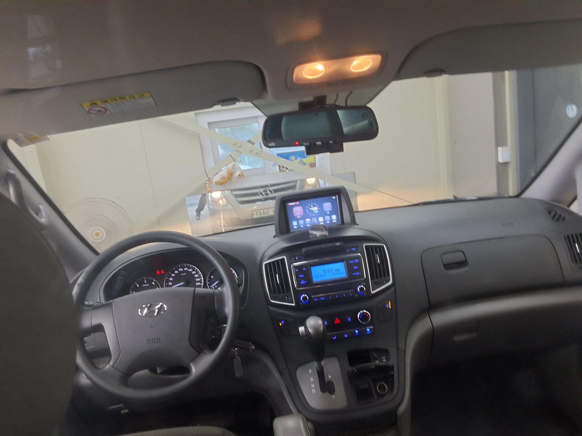 2018 - hyundai grand starex