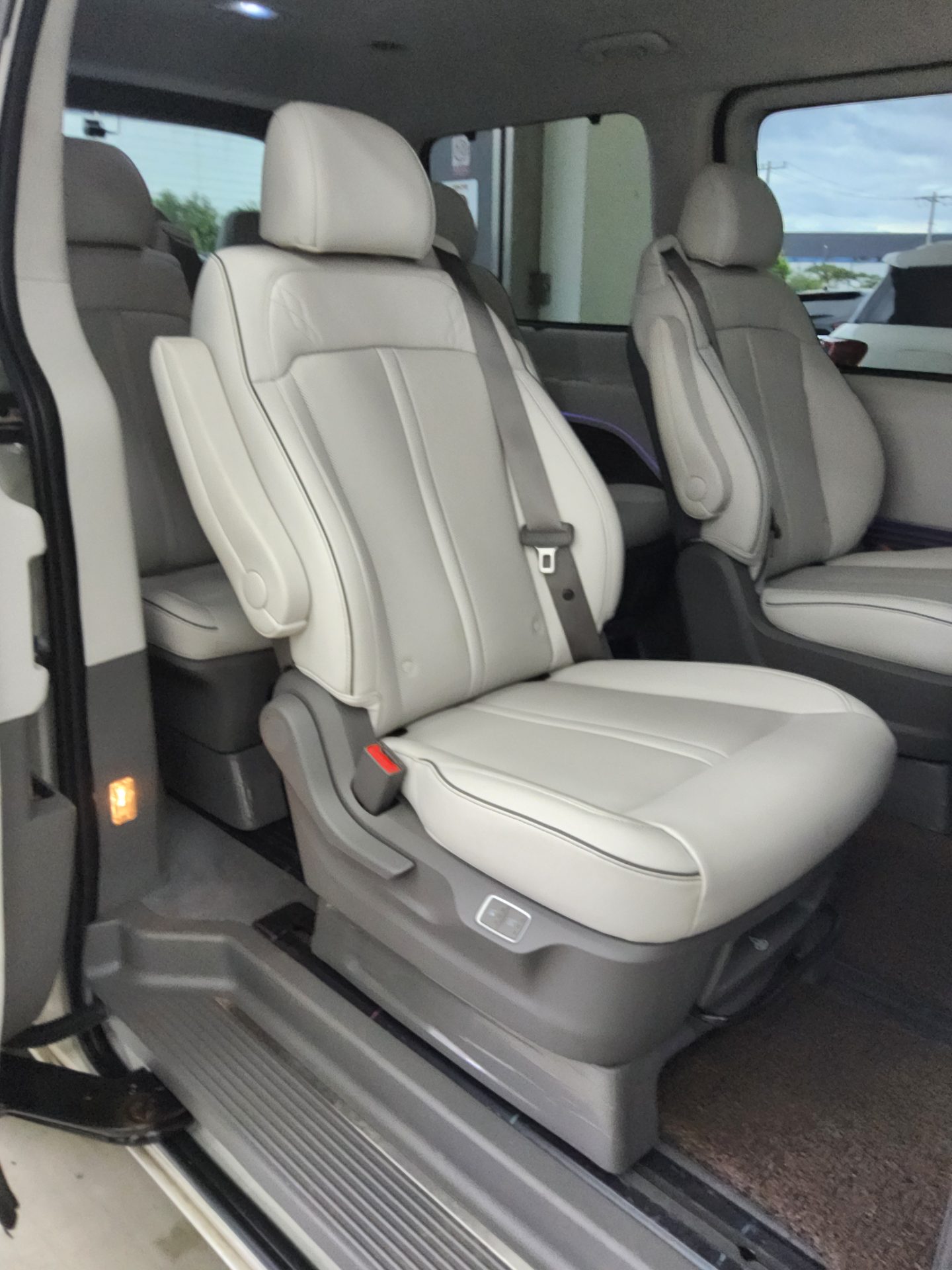 2025 - hyundai staria