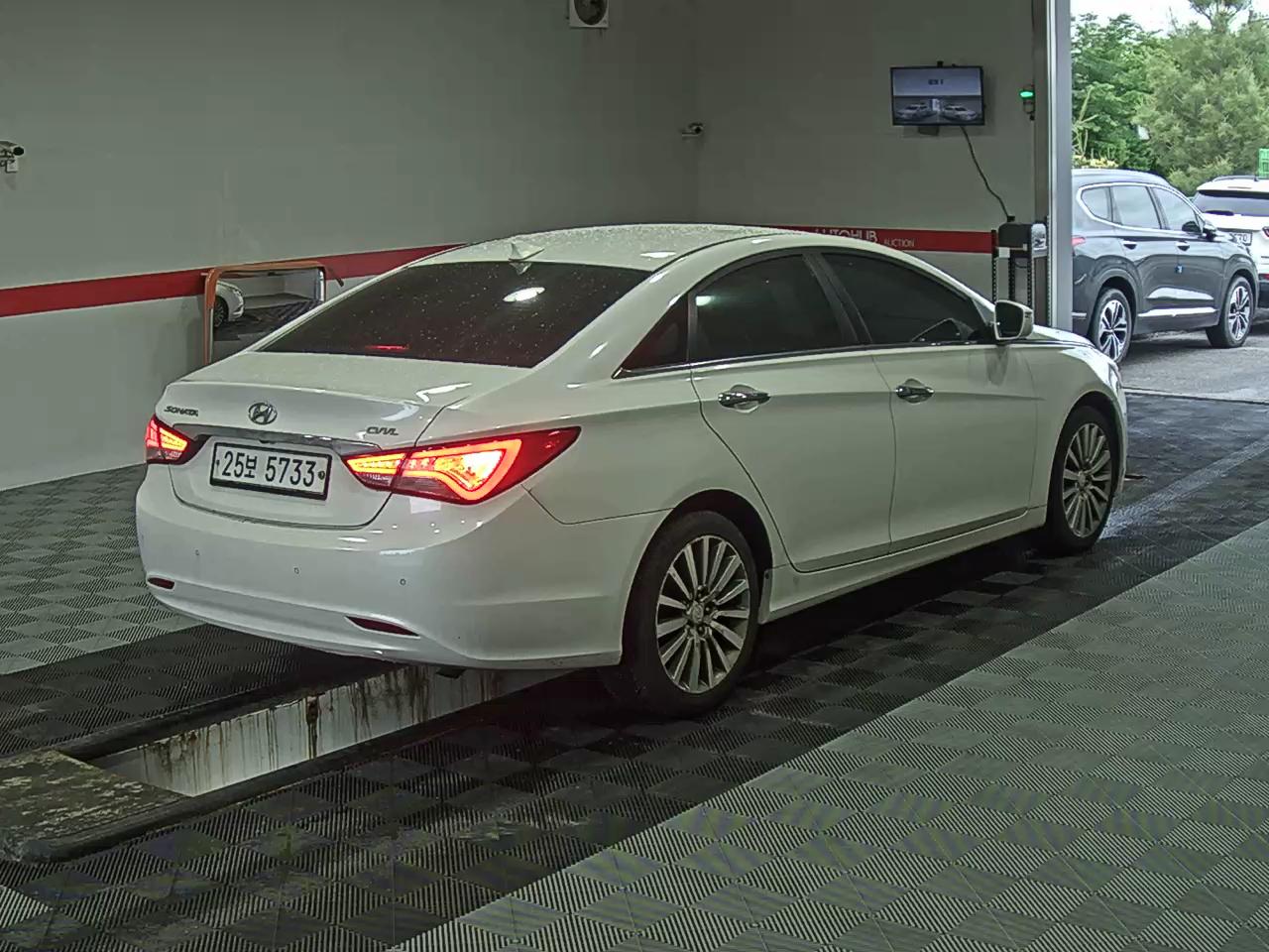 2013 - hyundai sonata