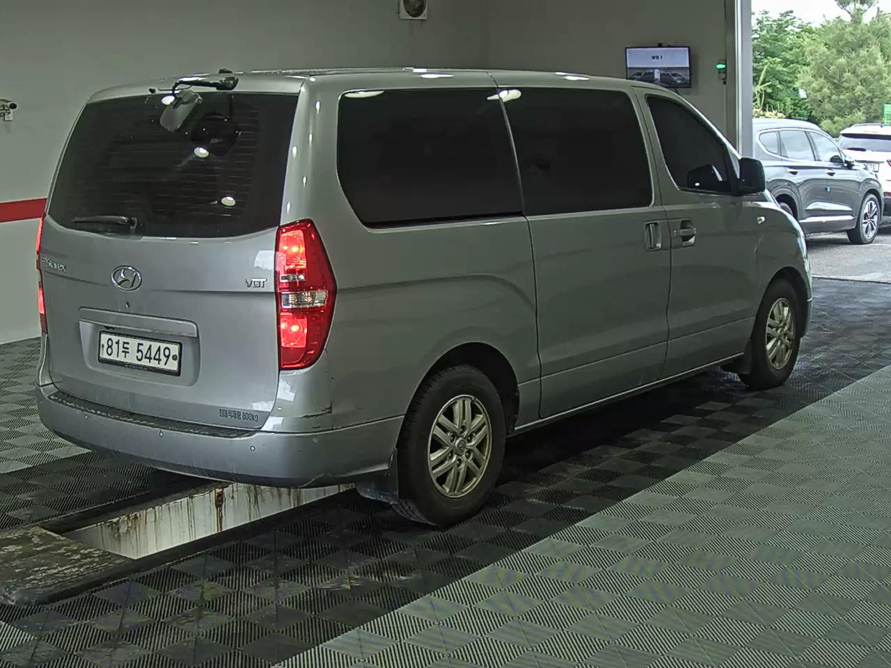 2018 - hyundai grand starex