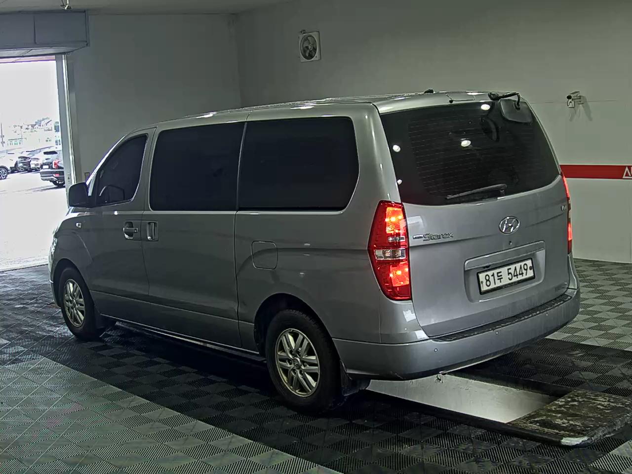 2018 - hyundai grand starex