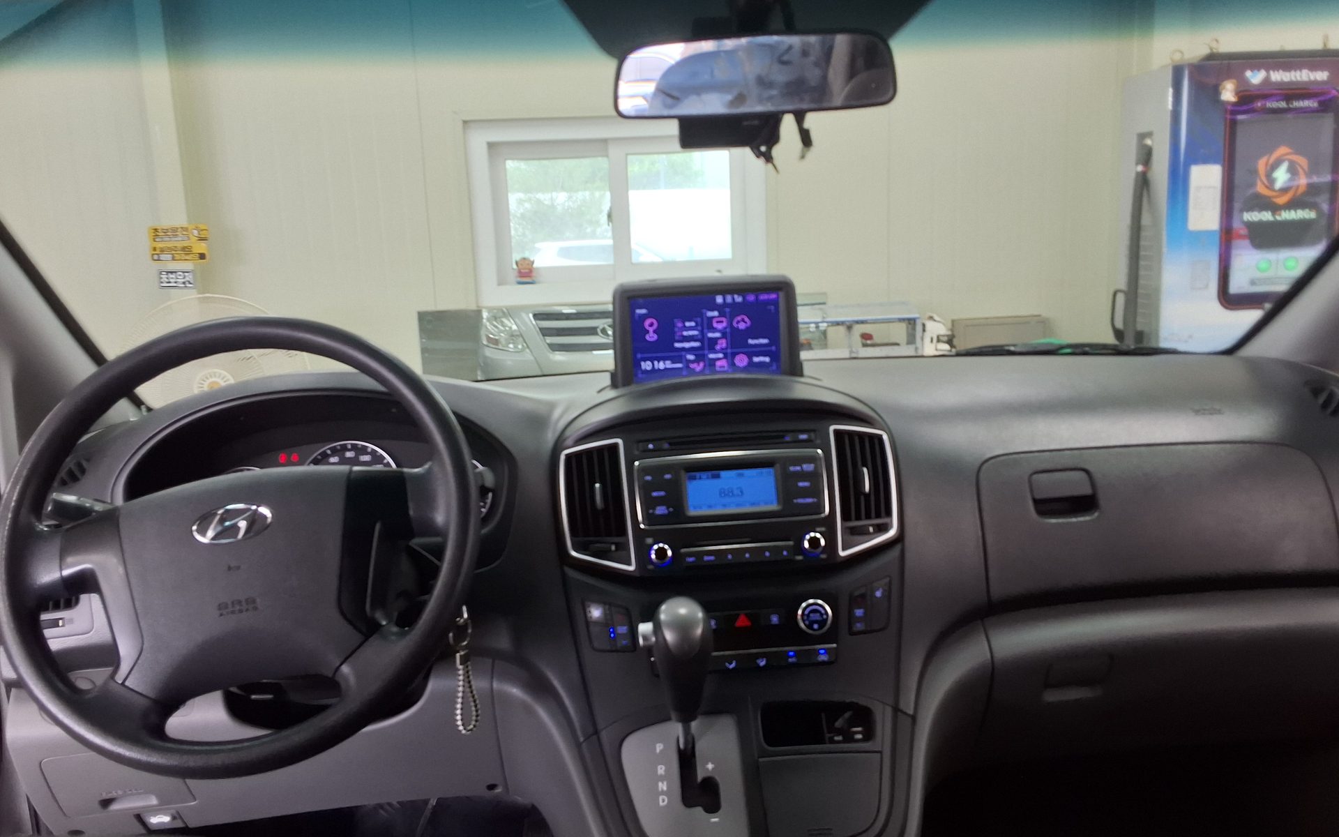 2018 - hyundai grand starex