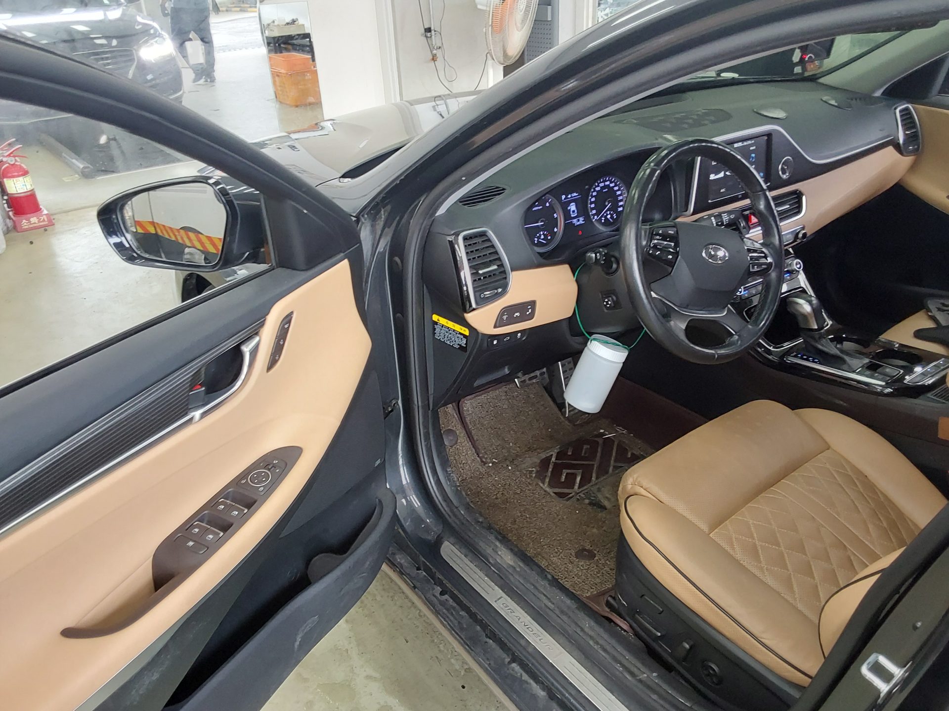 2018 - hyundai grandeur