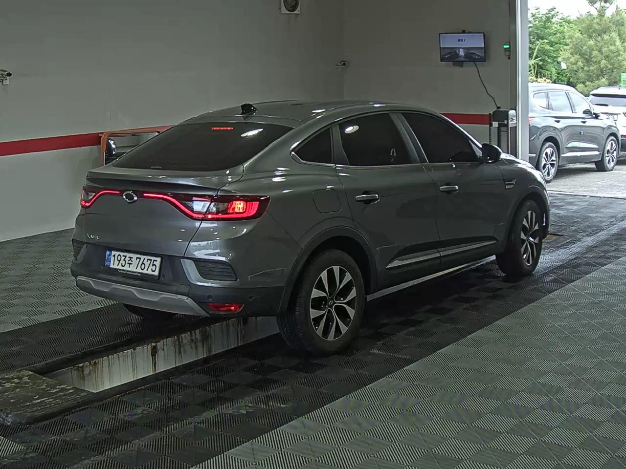 2023 - renault xm3
