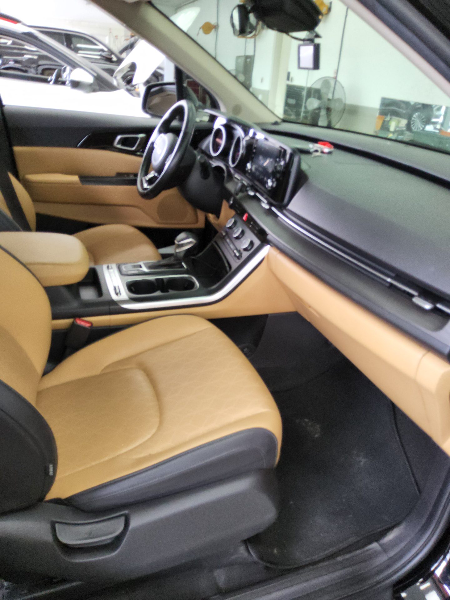 2022 - kia carnival