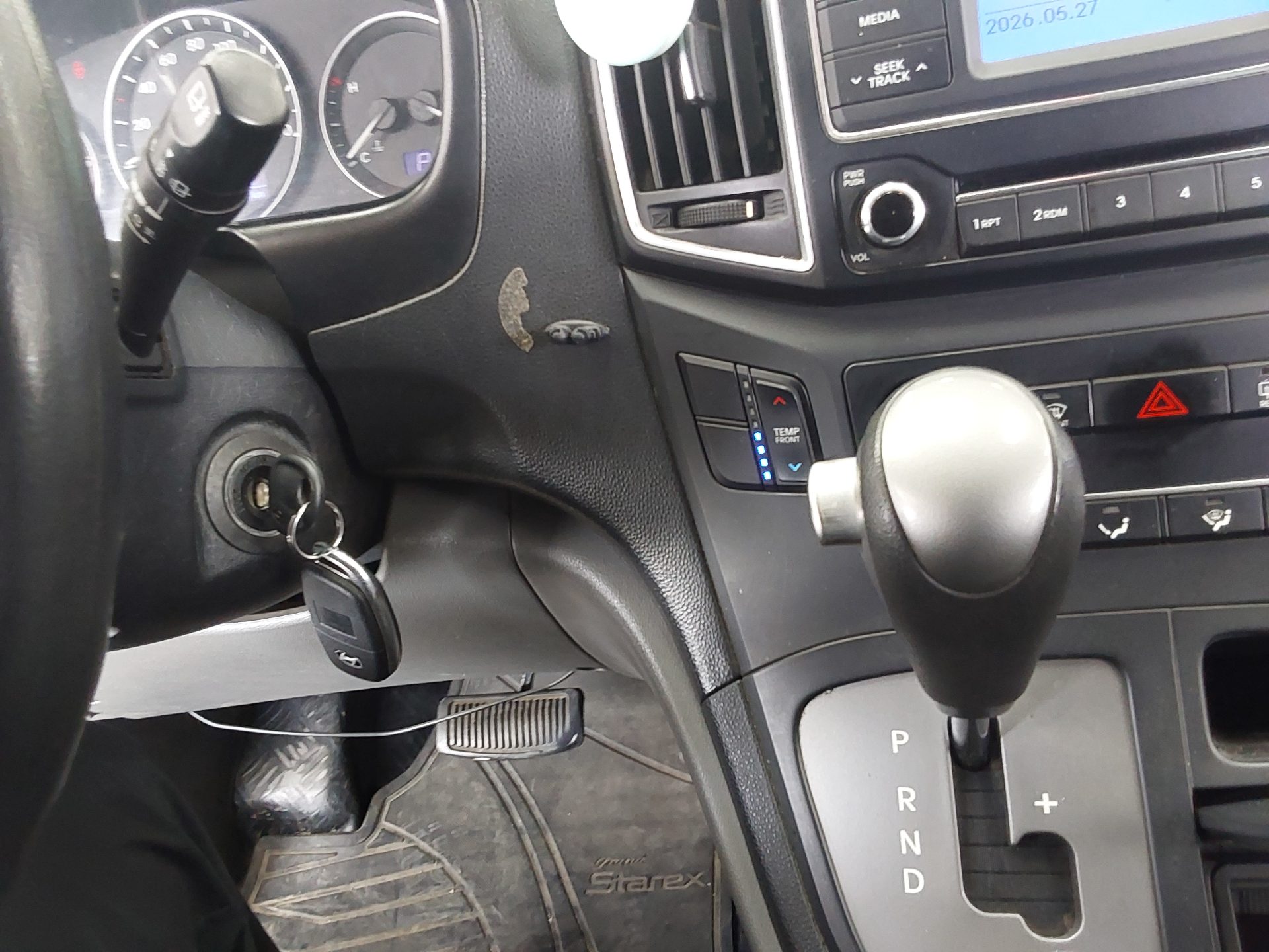 2016 - hyundai grand starex