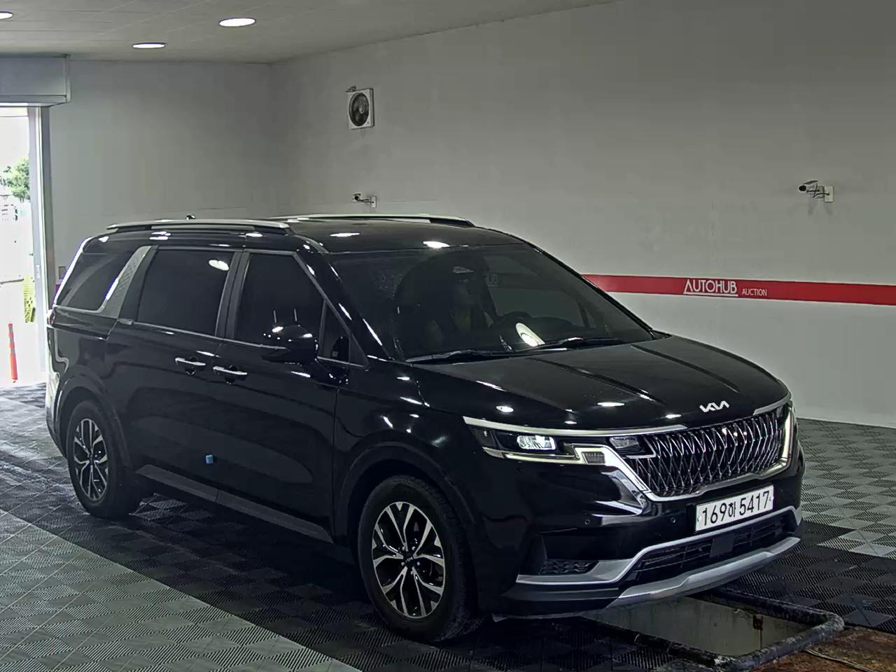 2022 - kia carnival