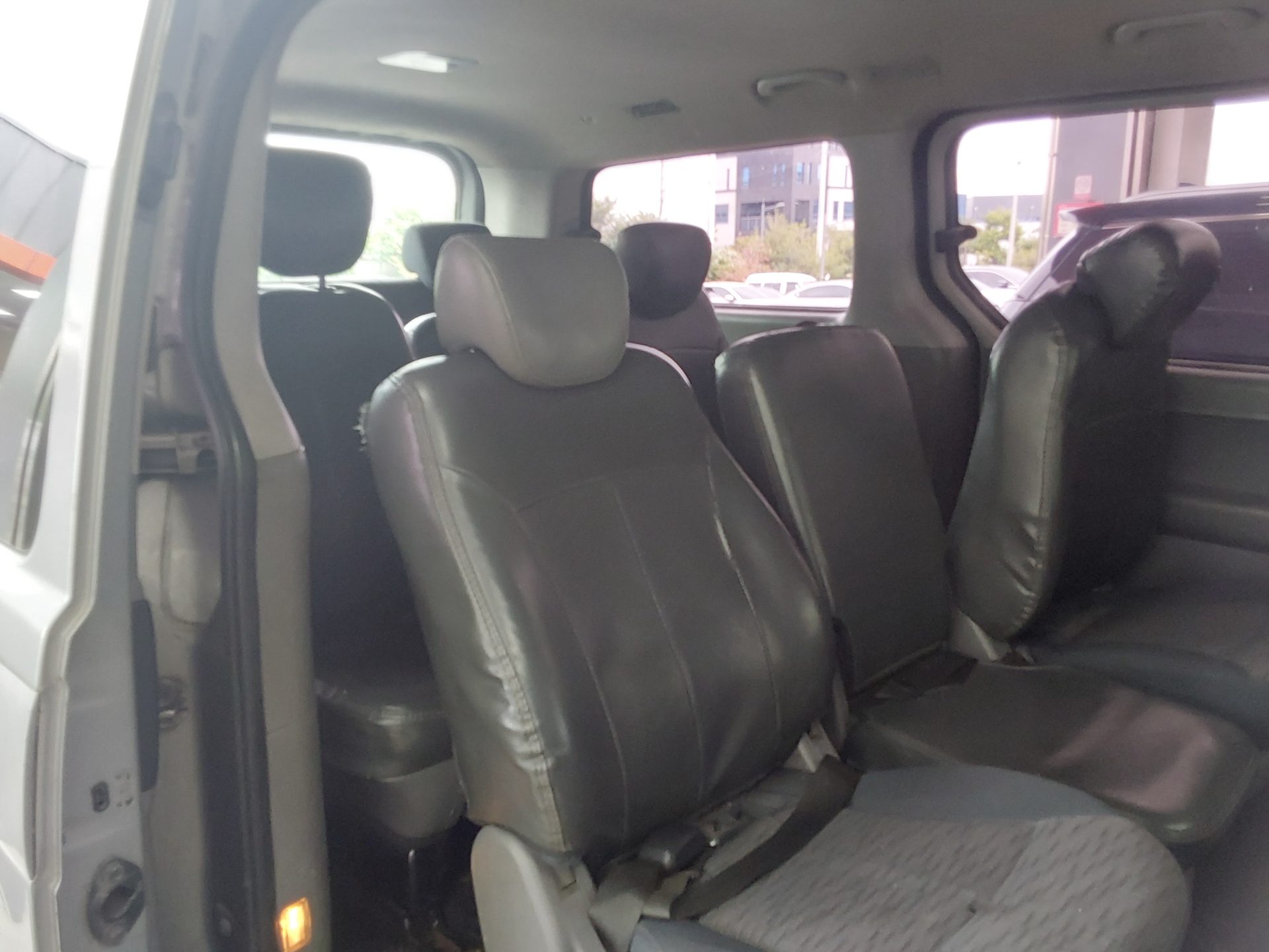 2016 - hyundai grand starex