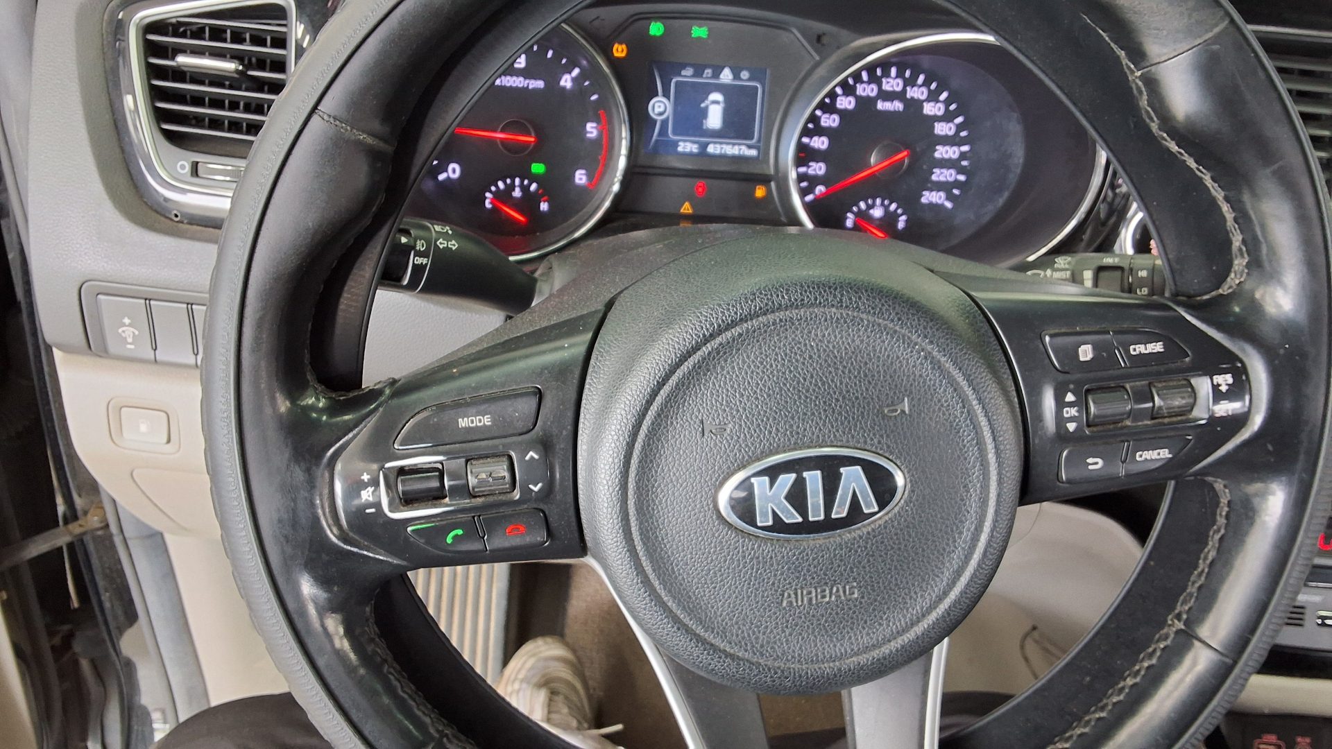 2017 - kia carnival