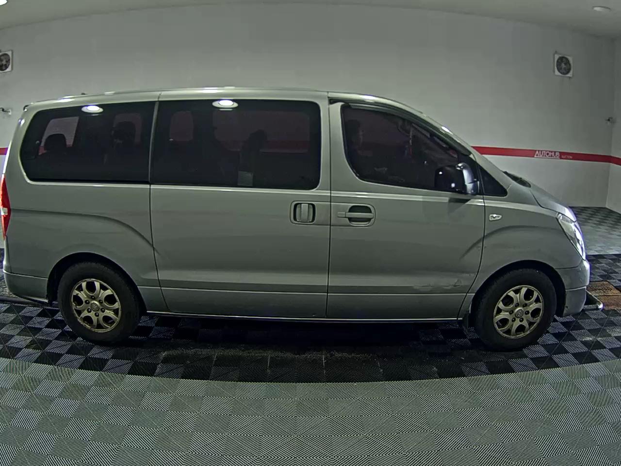2016 - hyundai grand starex