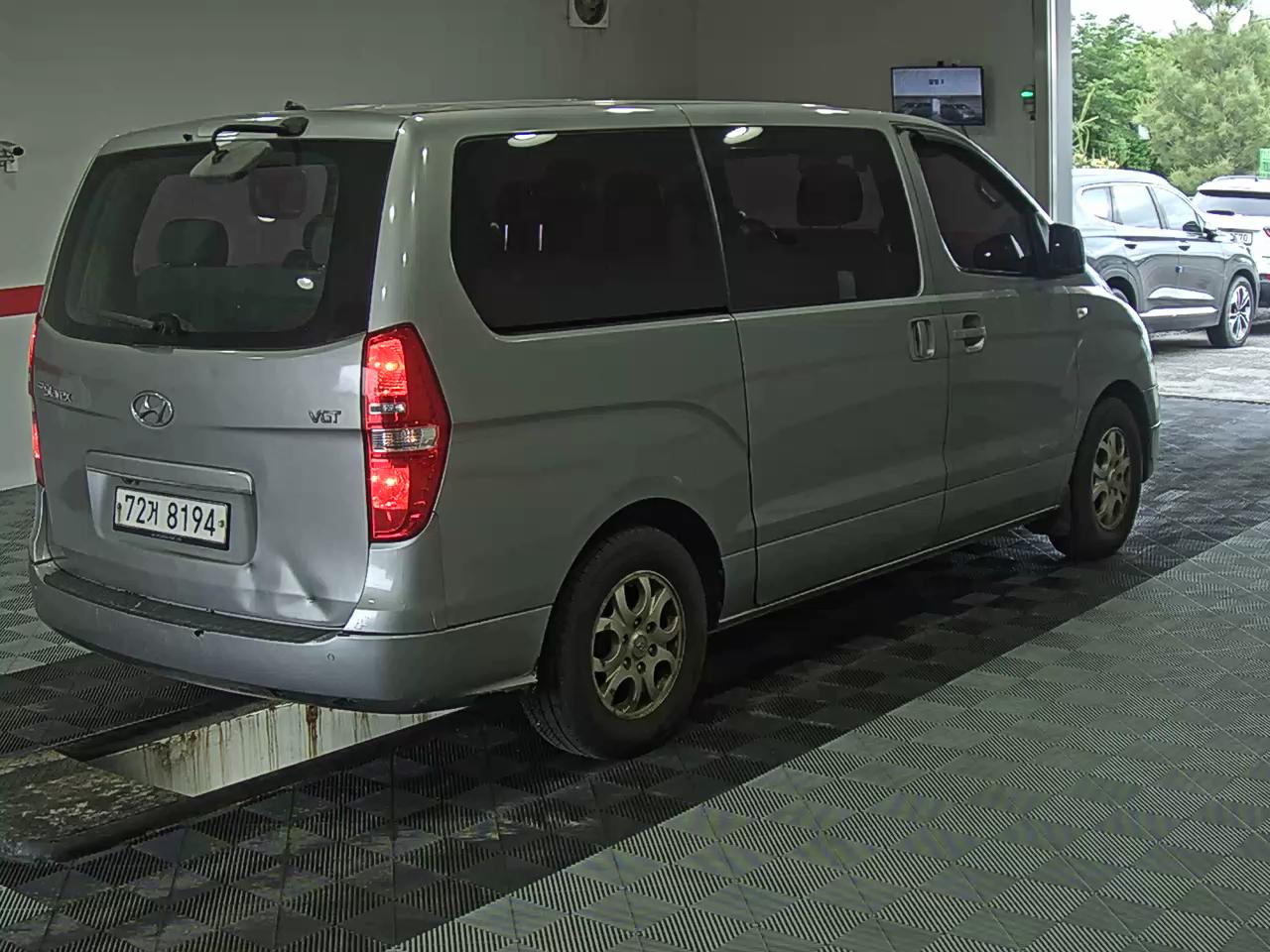 2016 - hyundai grand starex