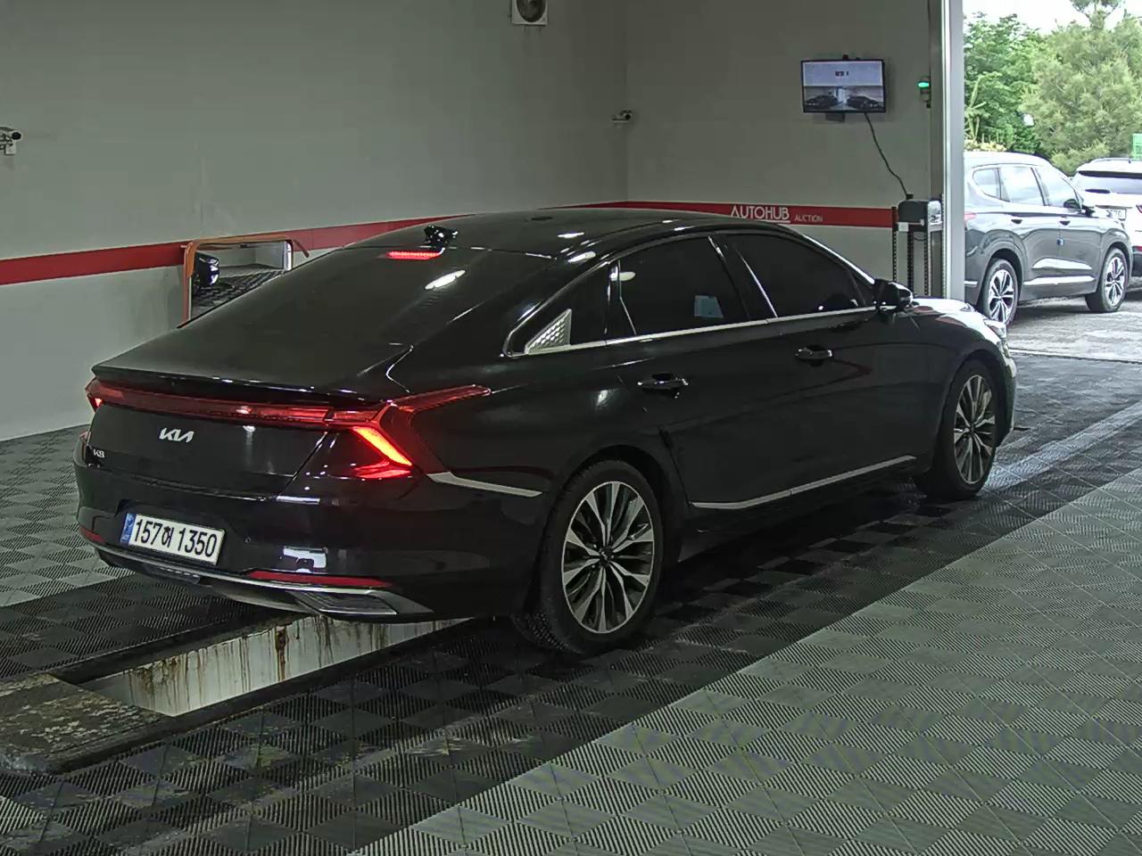 2022 - kia k8