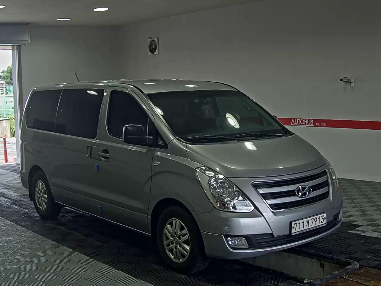 2018 - hyundai grand starex