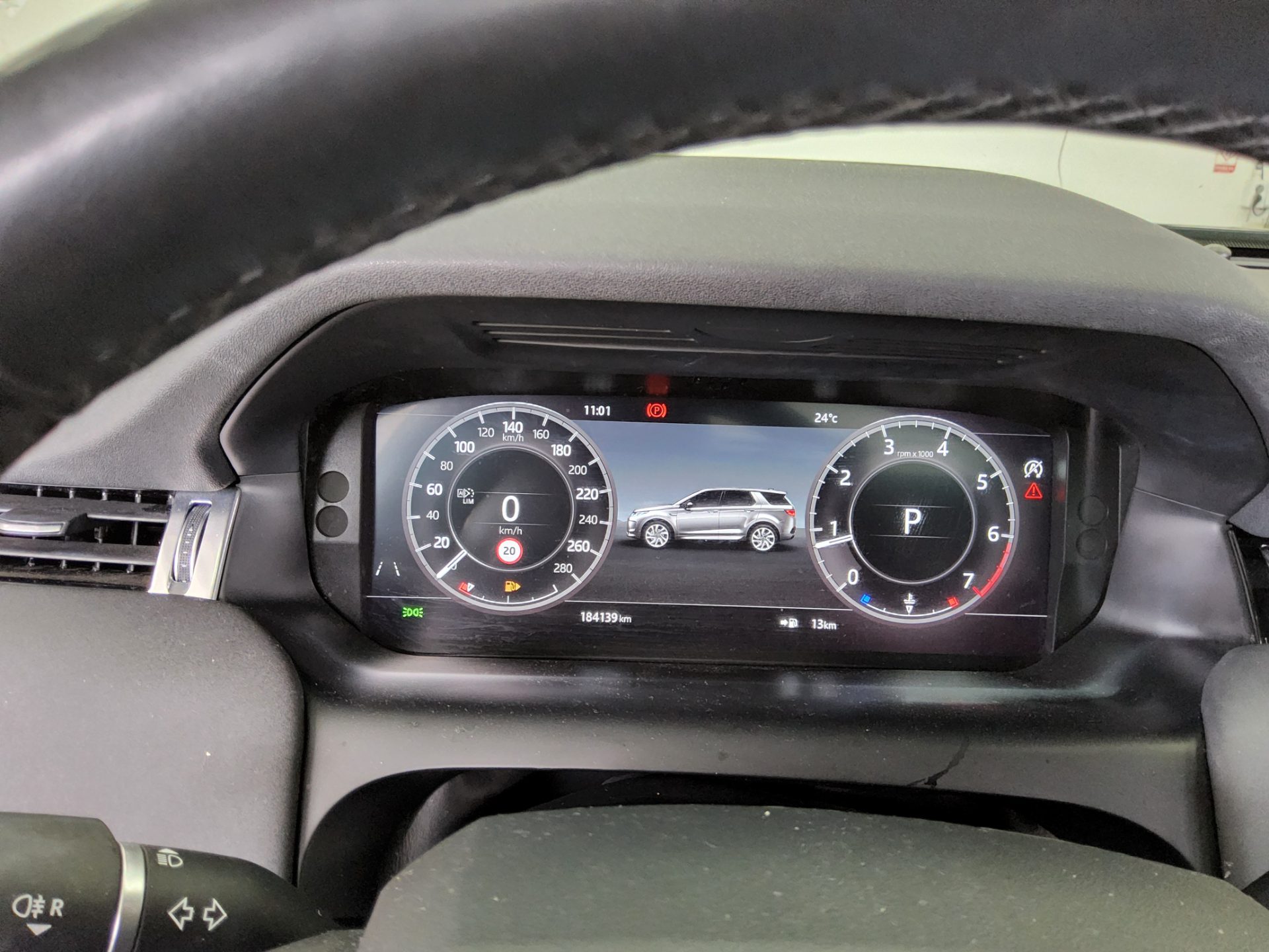 2020 - land rover discovery
