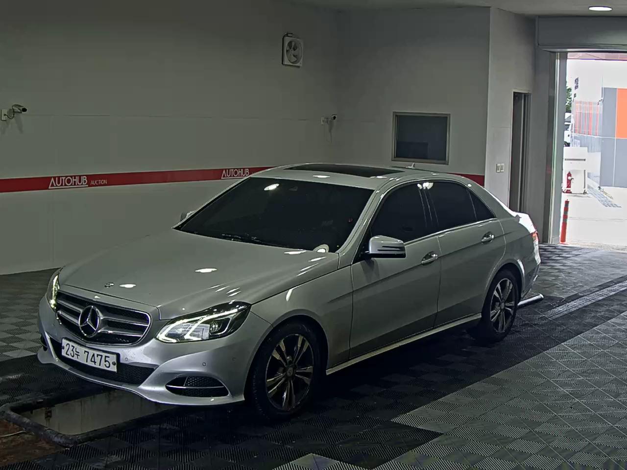 MERCEDES-BENZ CLASS (4TH GEN) E220 CDI AVANTGARDE