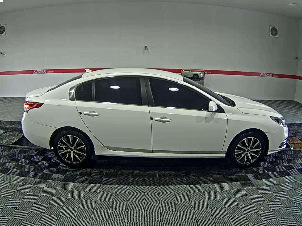 2019 - renault sm5