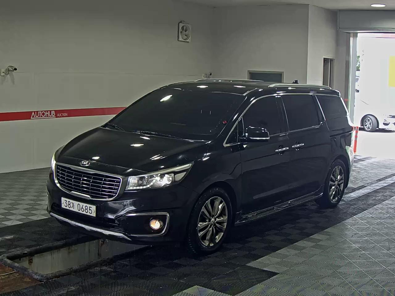 2017 - kia carnival