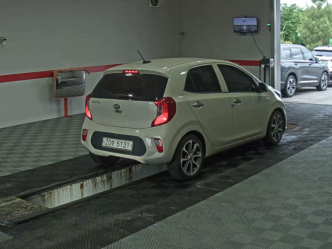 2019 - kia morning