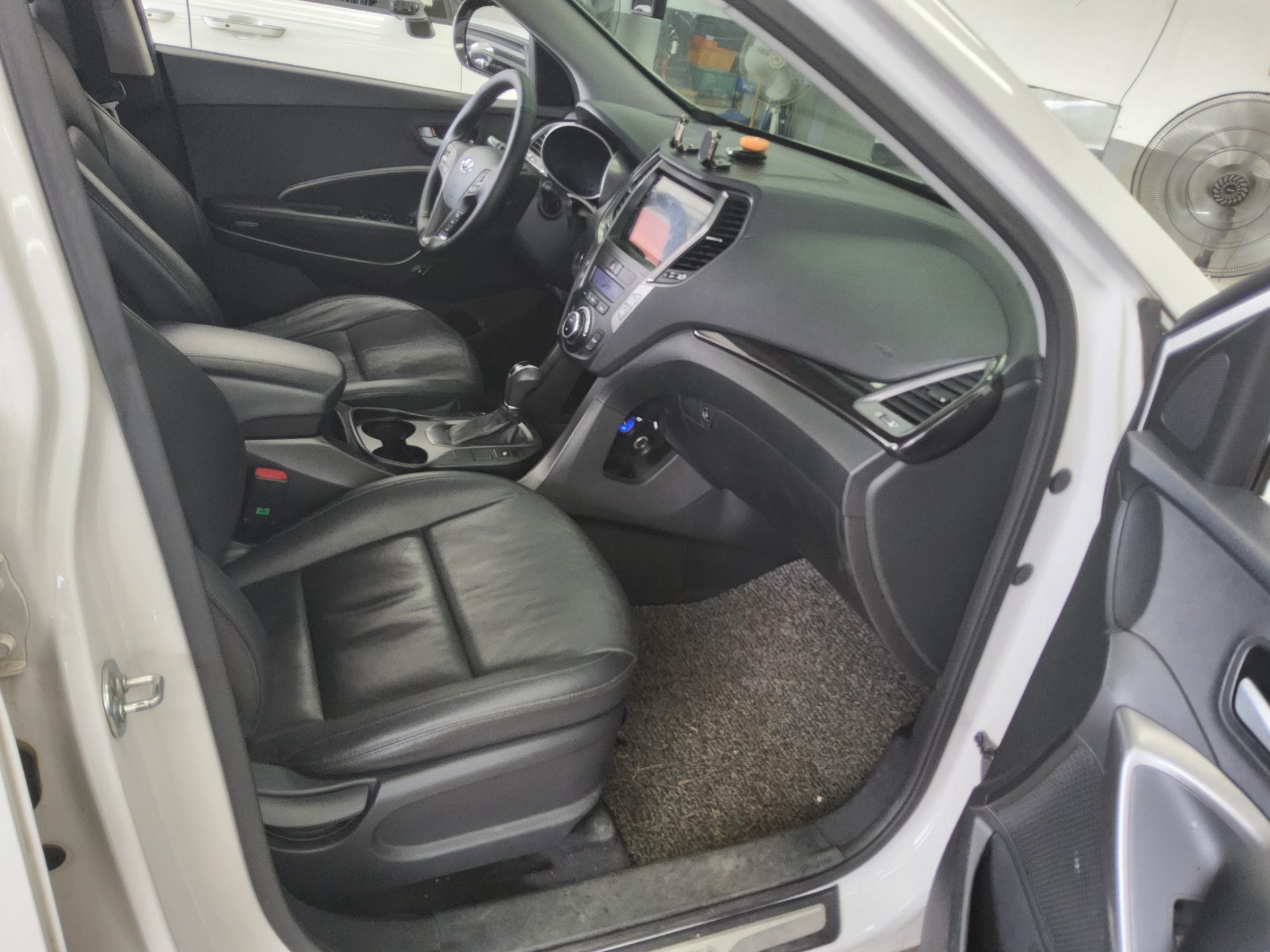 2014 - hyundai santa fe