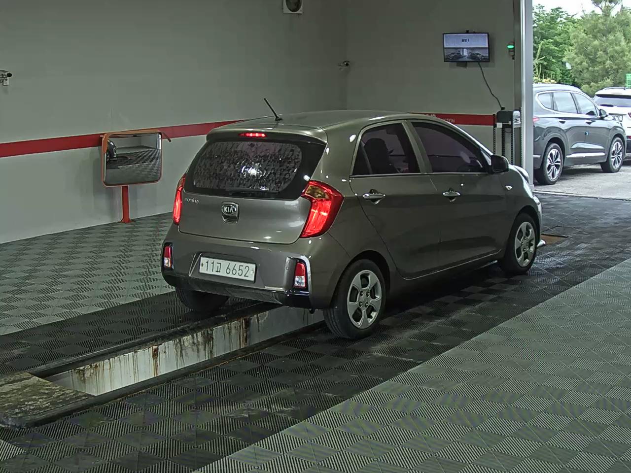 2016 - kia morning