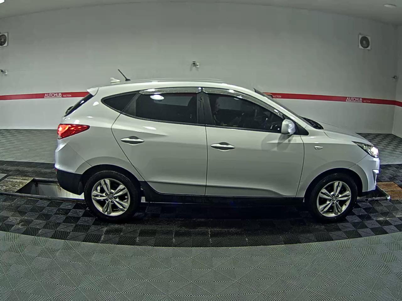2012 - hyundai tucson