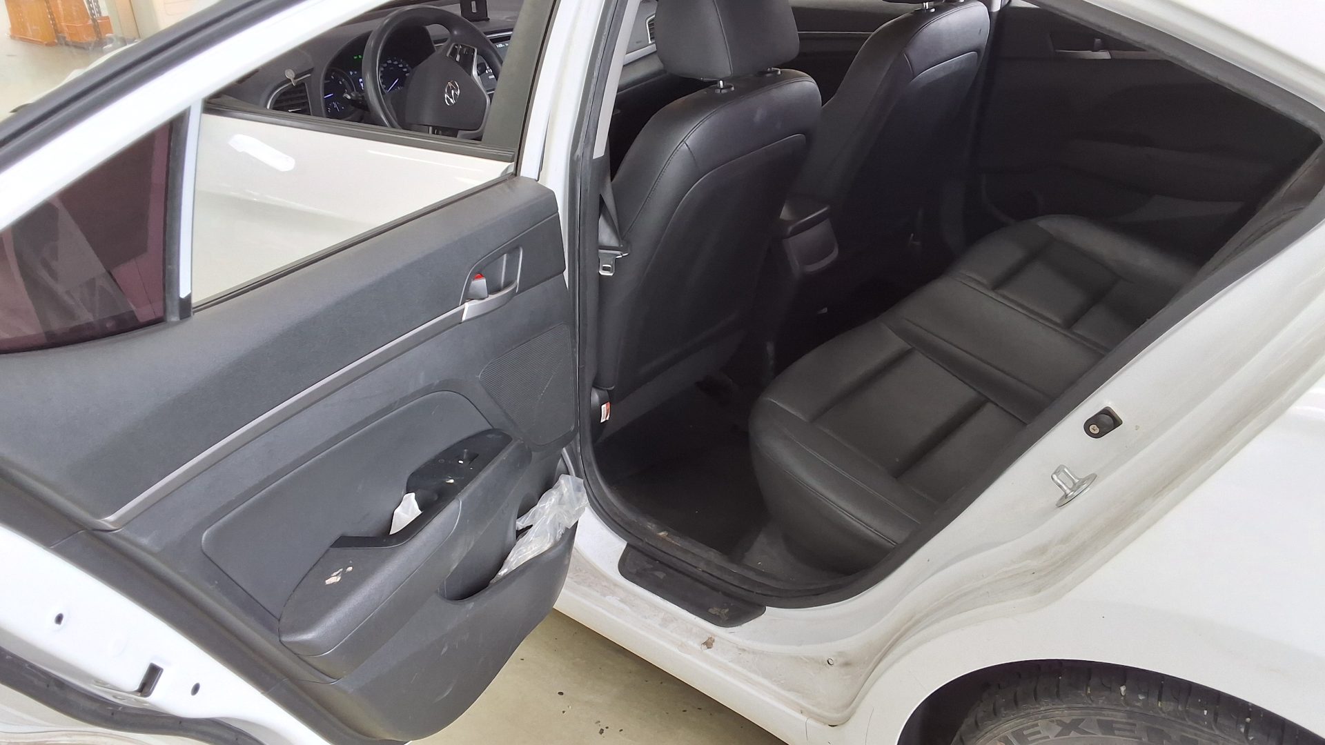 2018 - hyundai avante