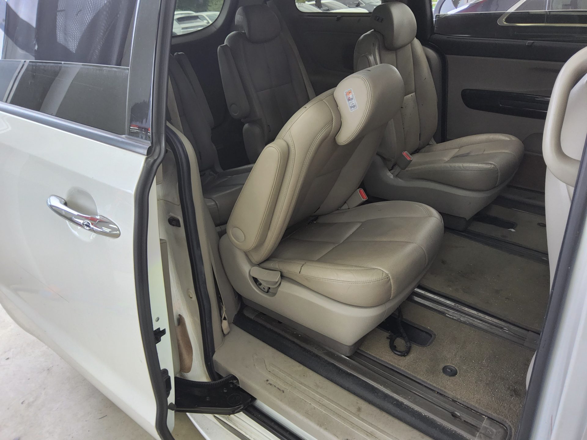 2019 - kia carnival