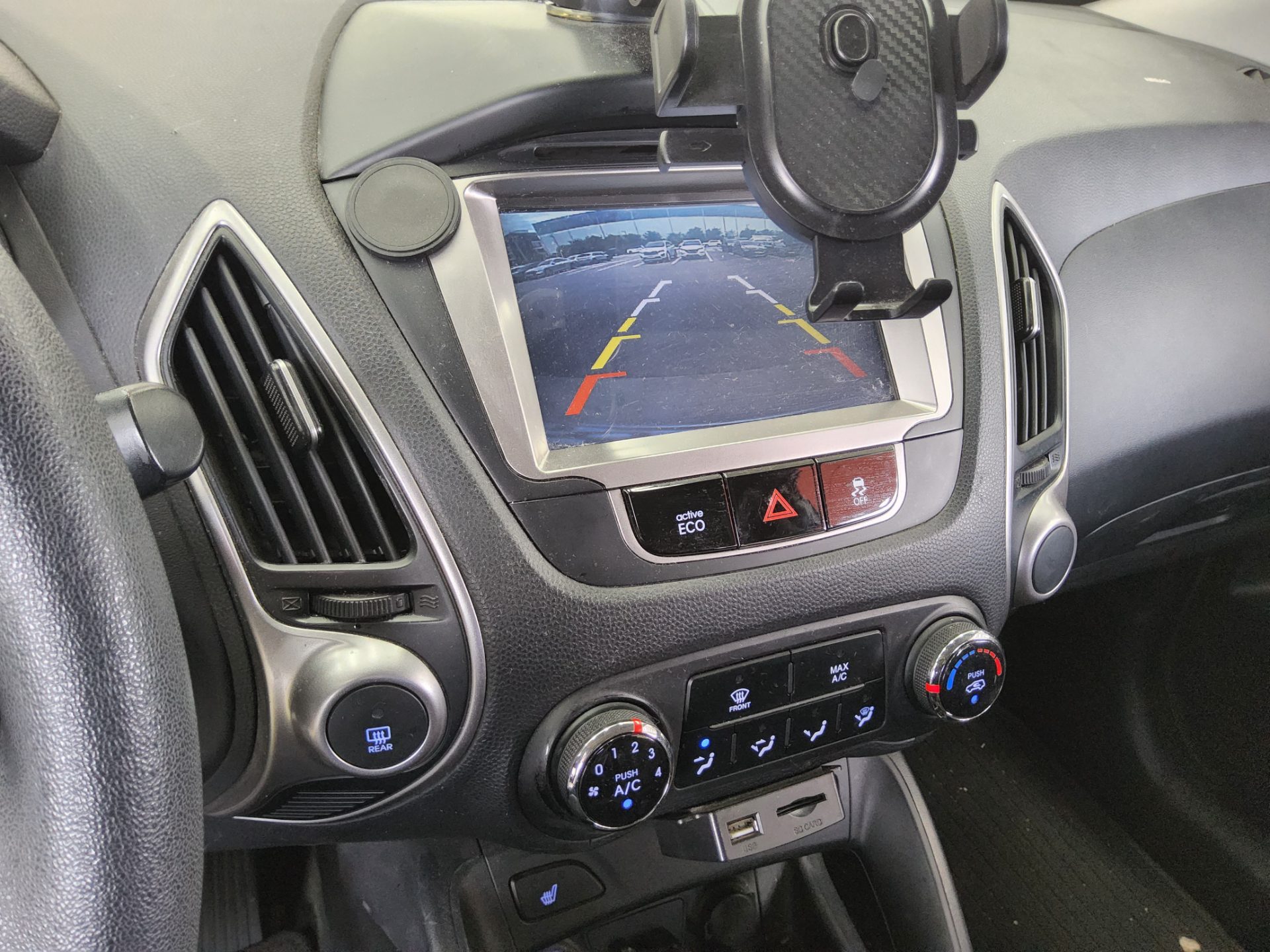 2012 - hyundai tucson