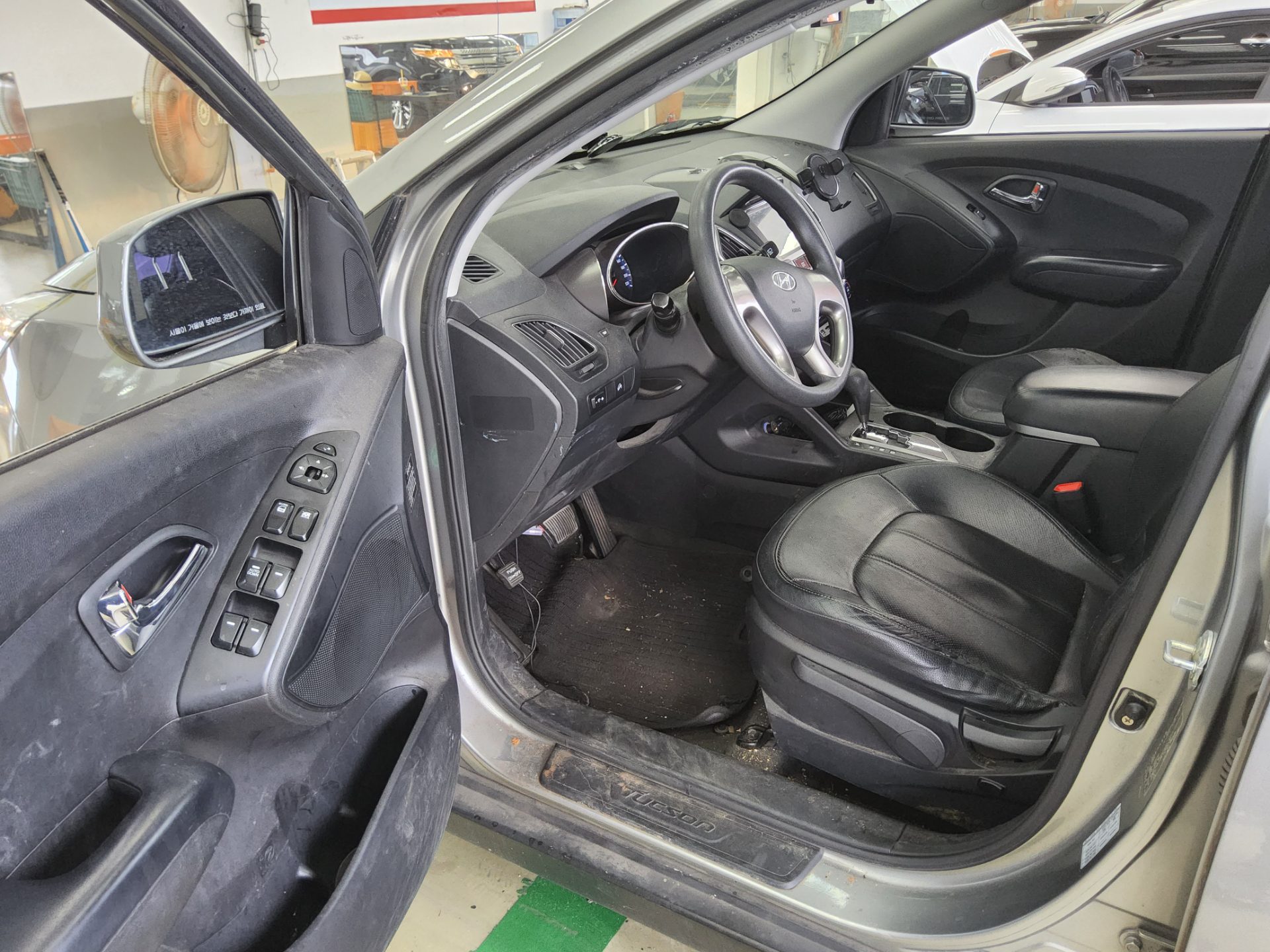 2012 - hyundai tucson