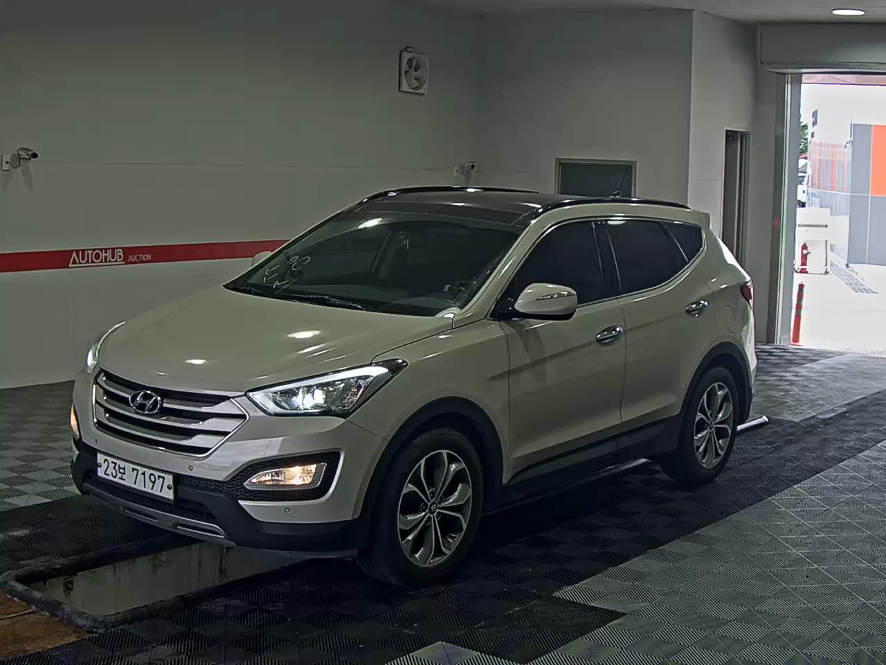 HYUNDAI SANTA FE (DM)