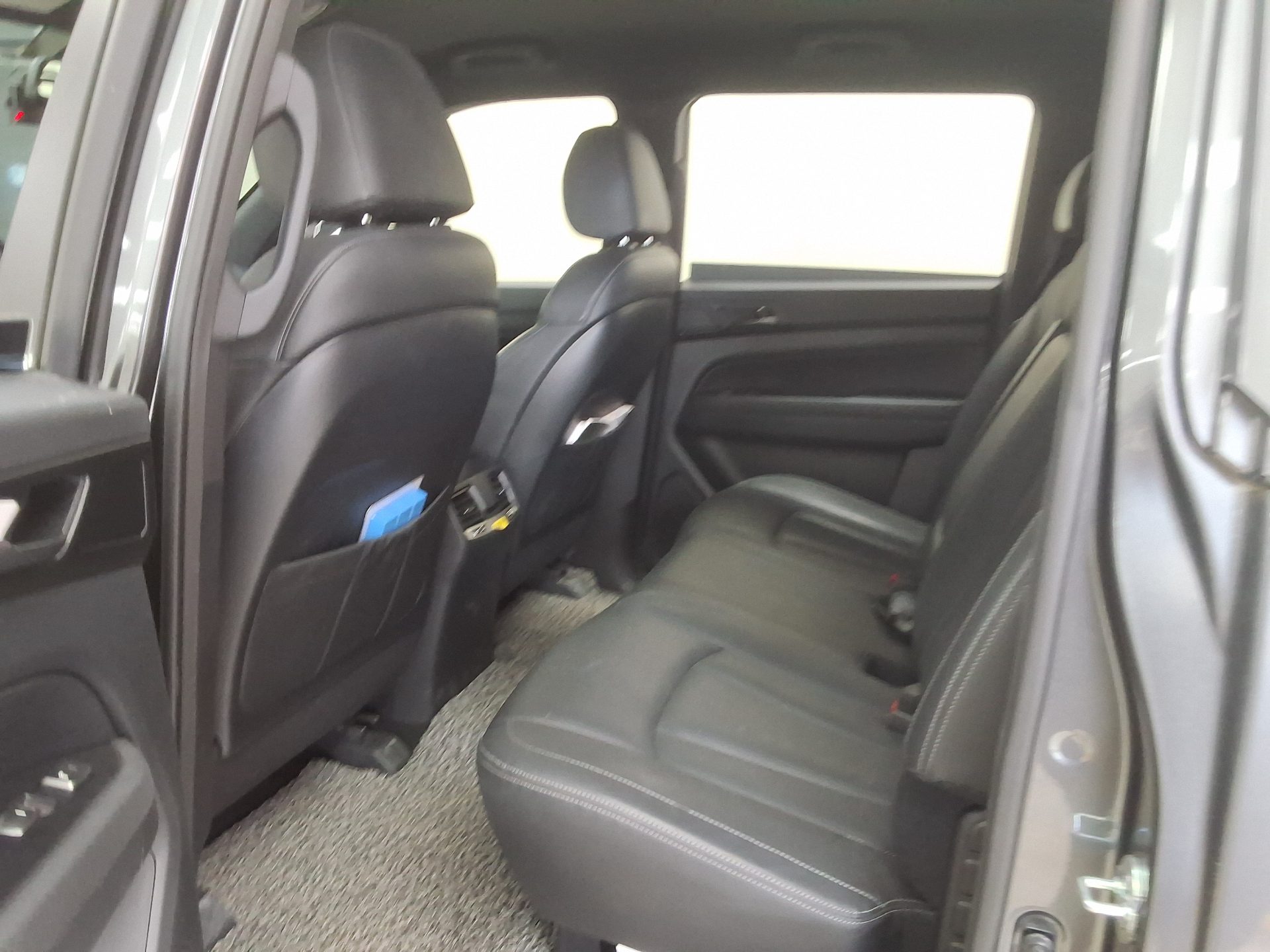 2020 - ssangyong rexton
