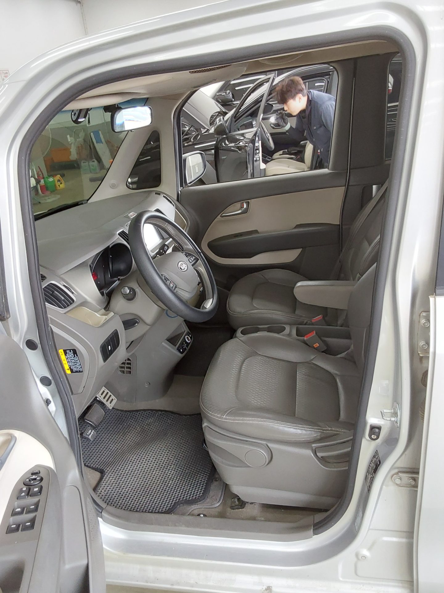 2012 - kia ray