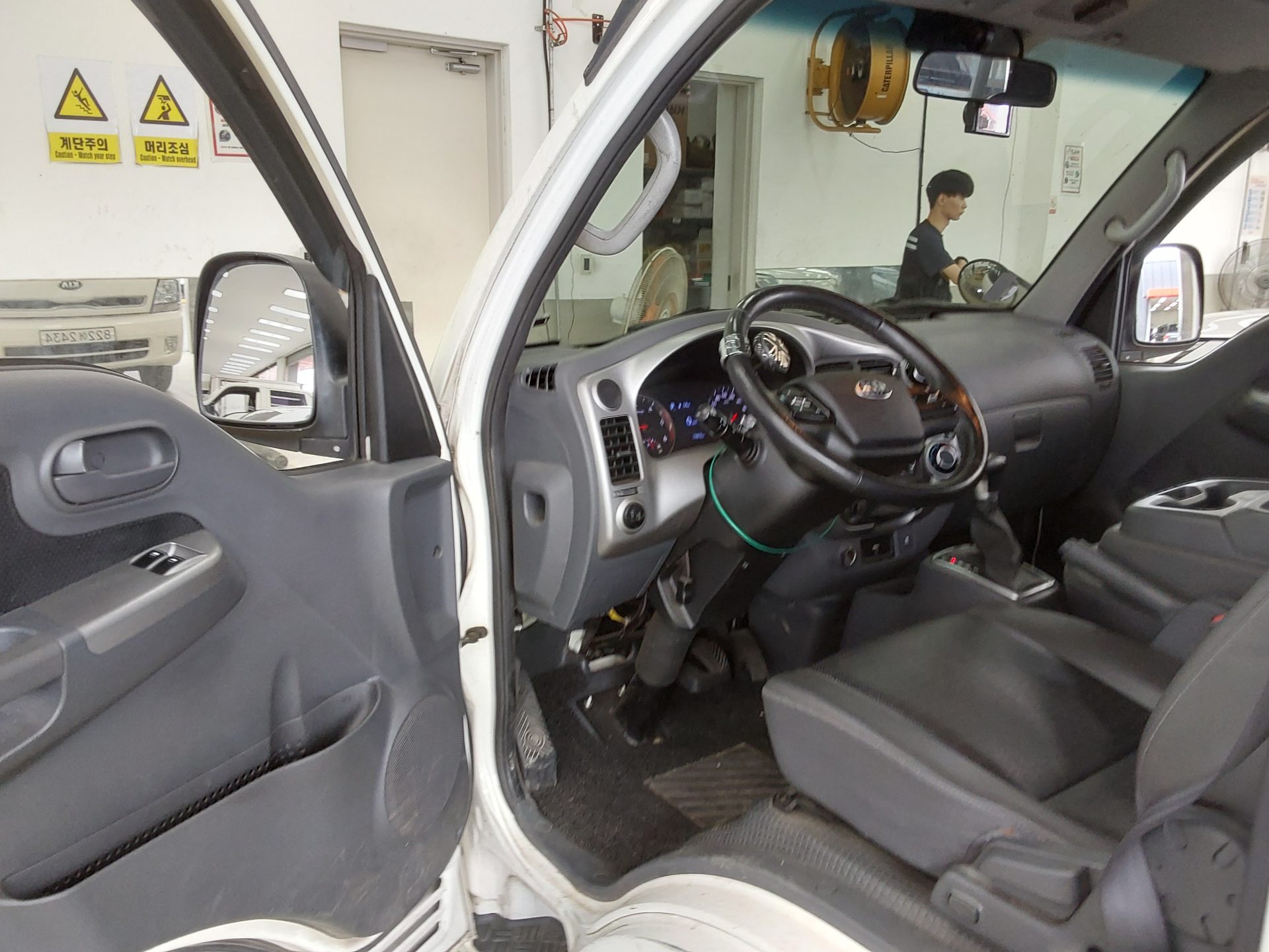 2021 - kia bongo