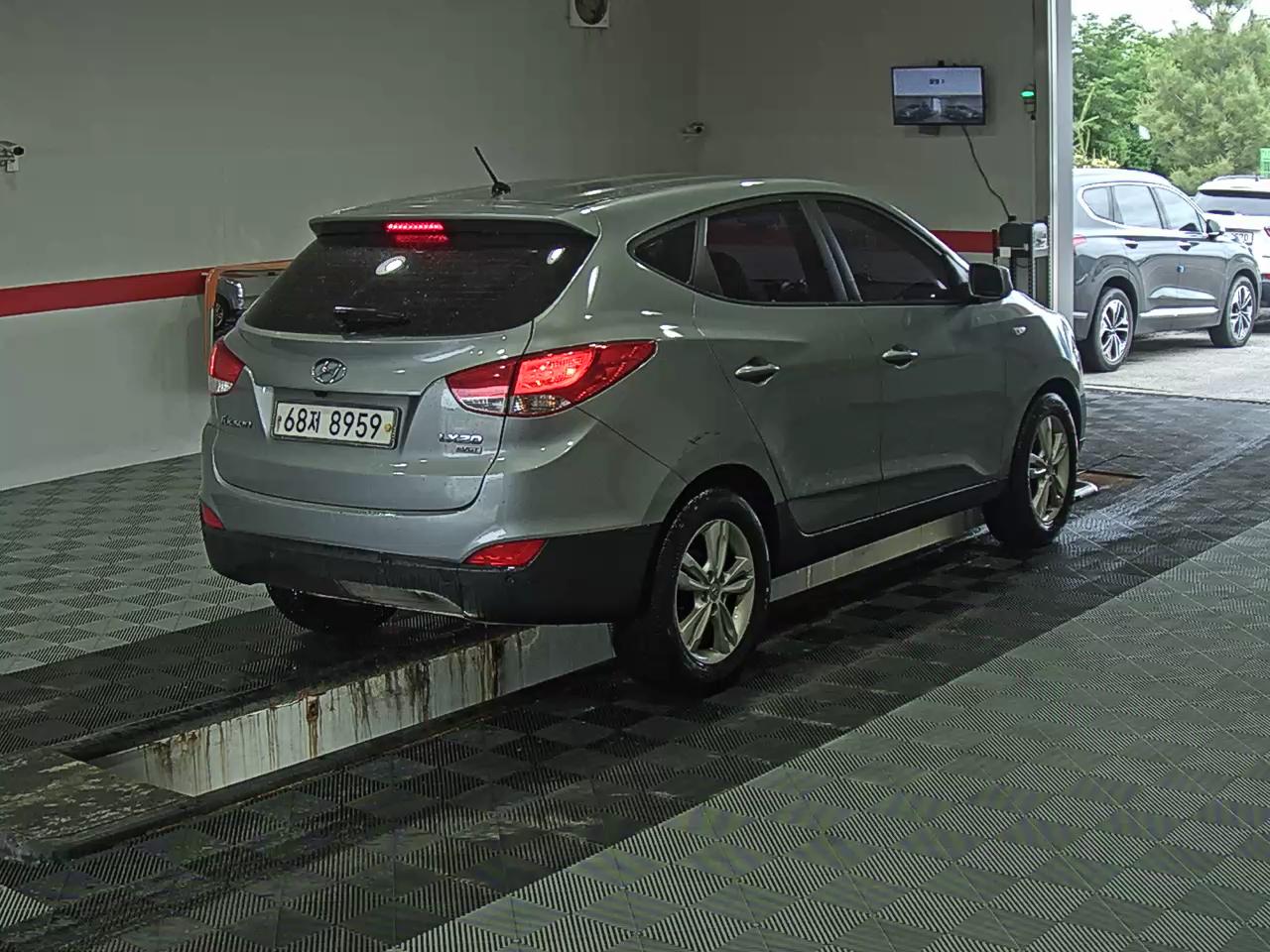 2012 - hyundai tucson