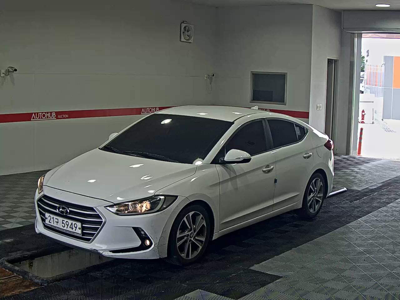 HYUNDAI AVANTE GDi VALUE