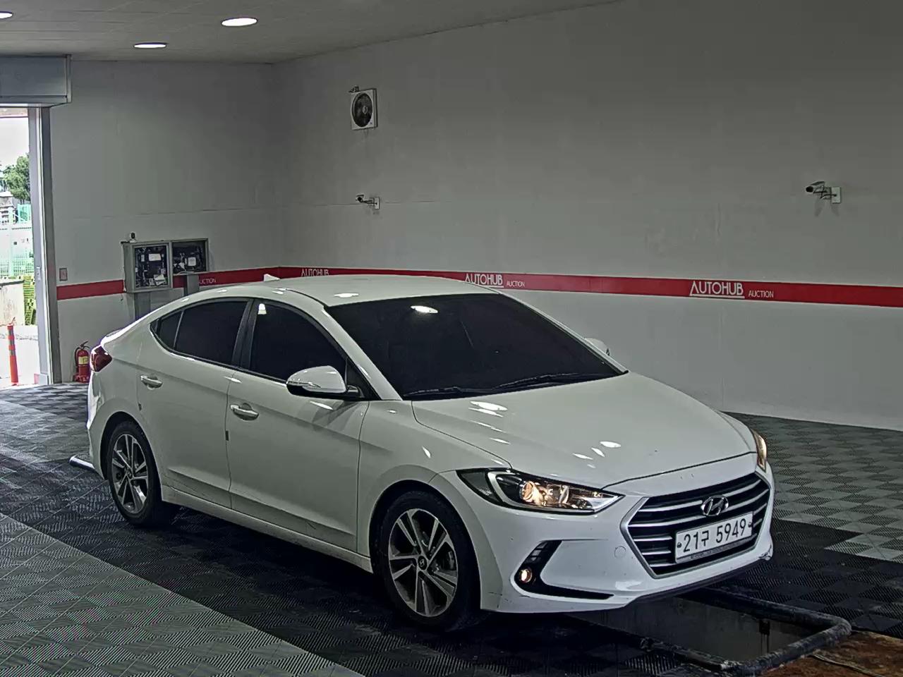 2018 - hyundai avante