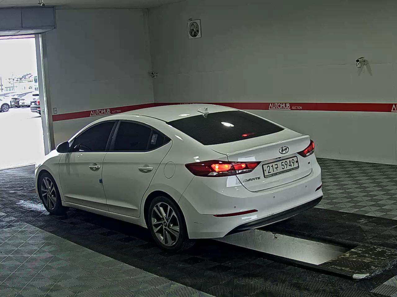 2018 - hyundai avante